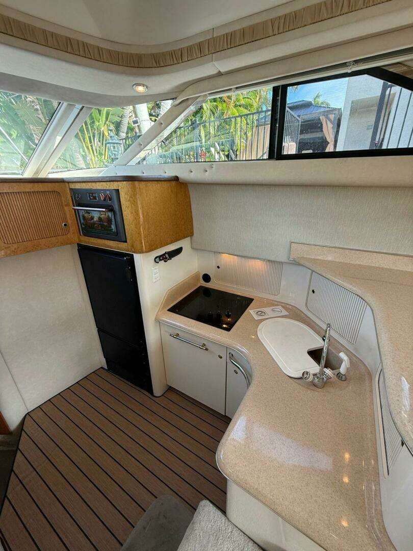 1997 Sea Ray 400 Sedan Bridge - Image 32