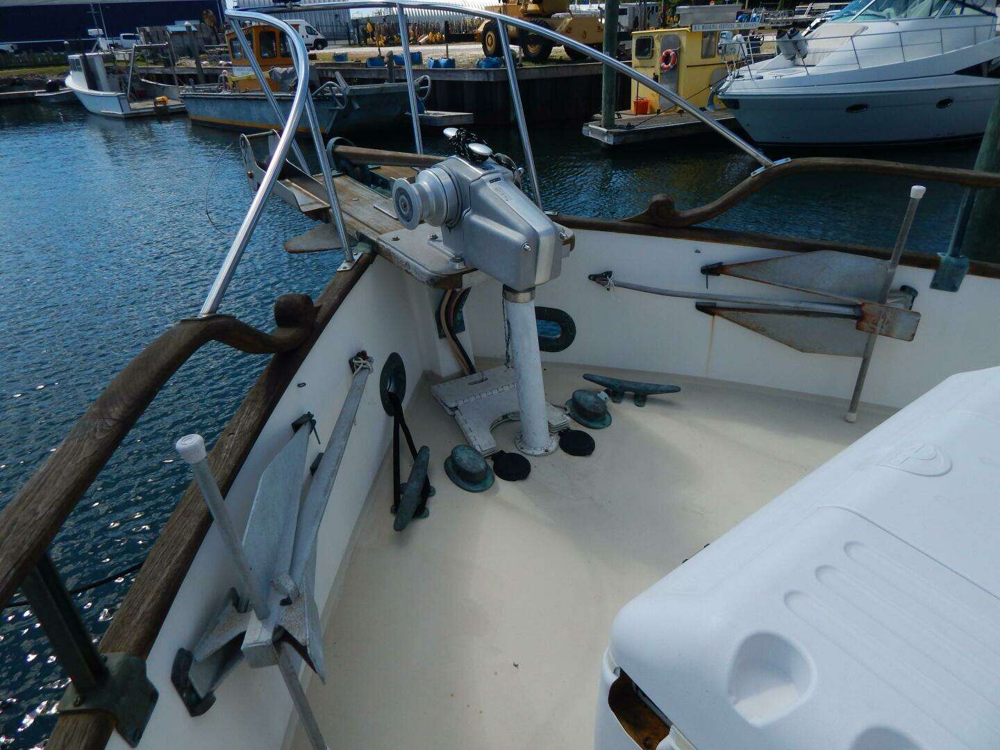 1976 Grand Banks 42 Classic - Image 32