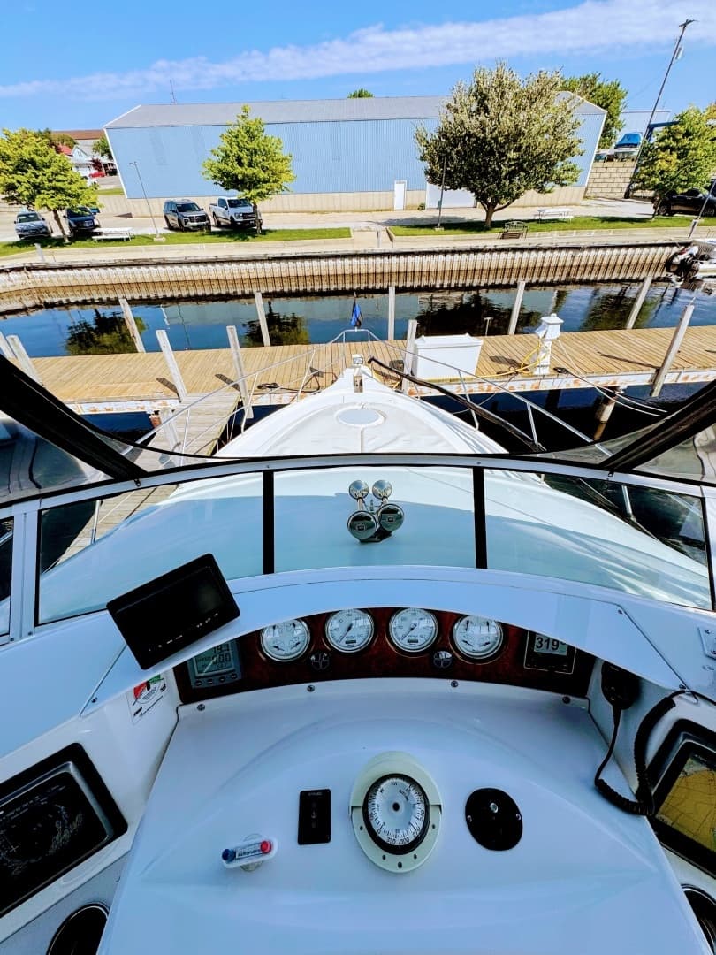 2002 Silverton 39 Motor Yacht - Image 17
