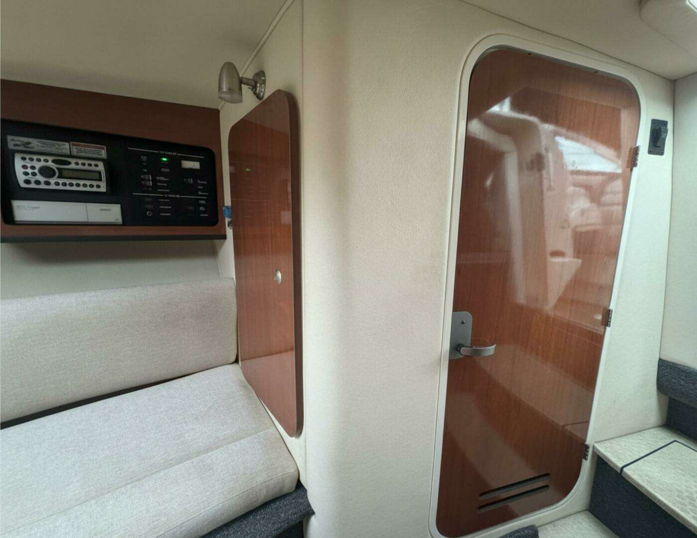2007 Sea Ray 29SLX with cuddy cabin - Image 25
