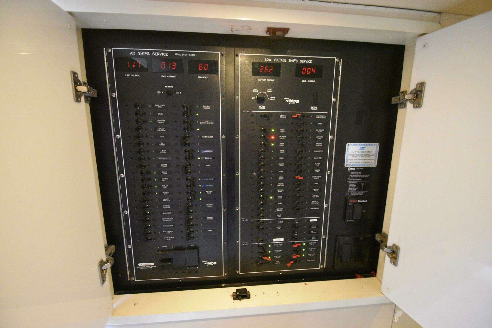 2003 Viking 45 Express - Image 30