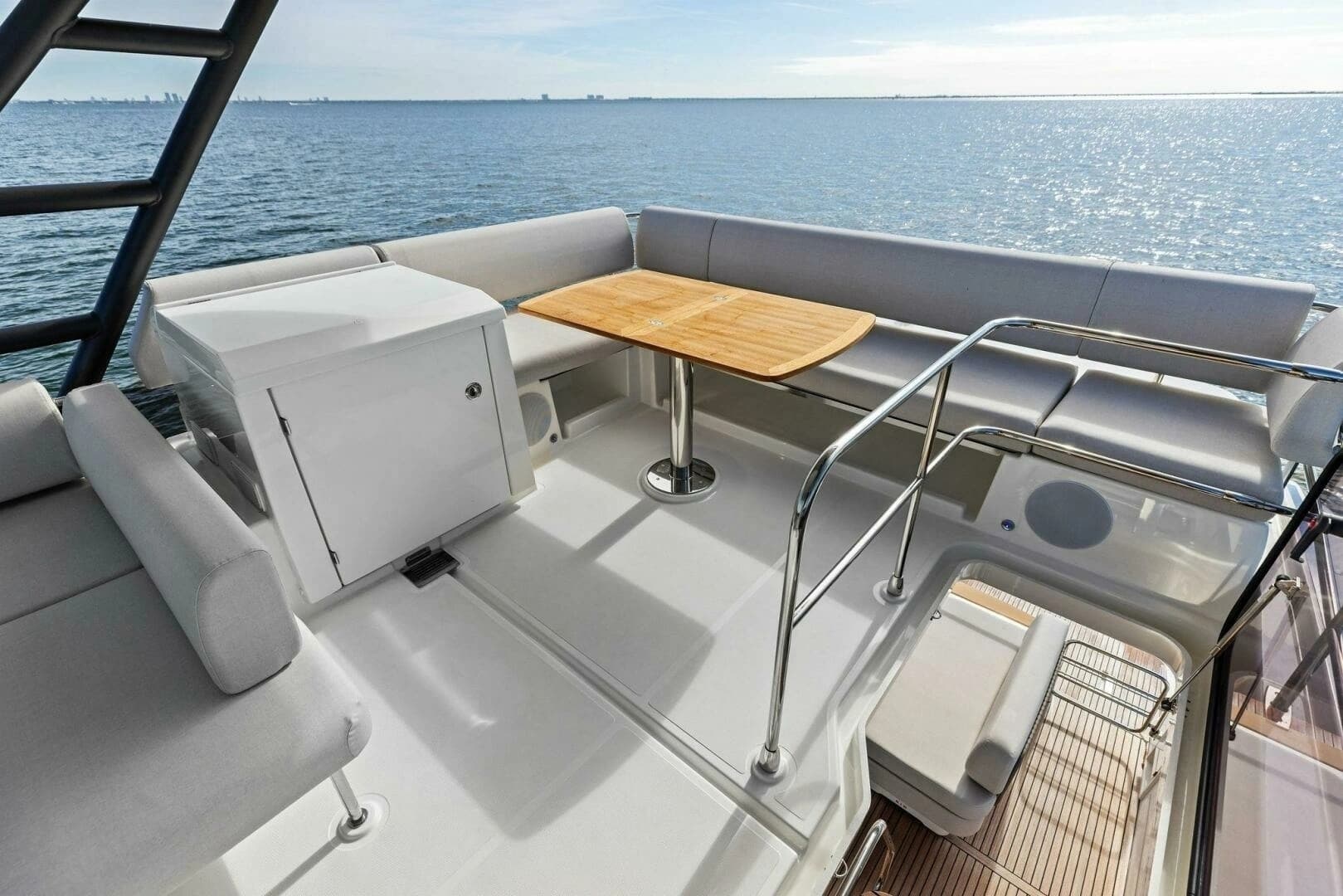 2026 Prestige F4.9 - Image 49
