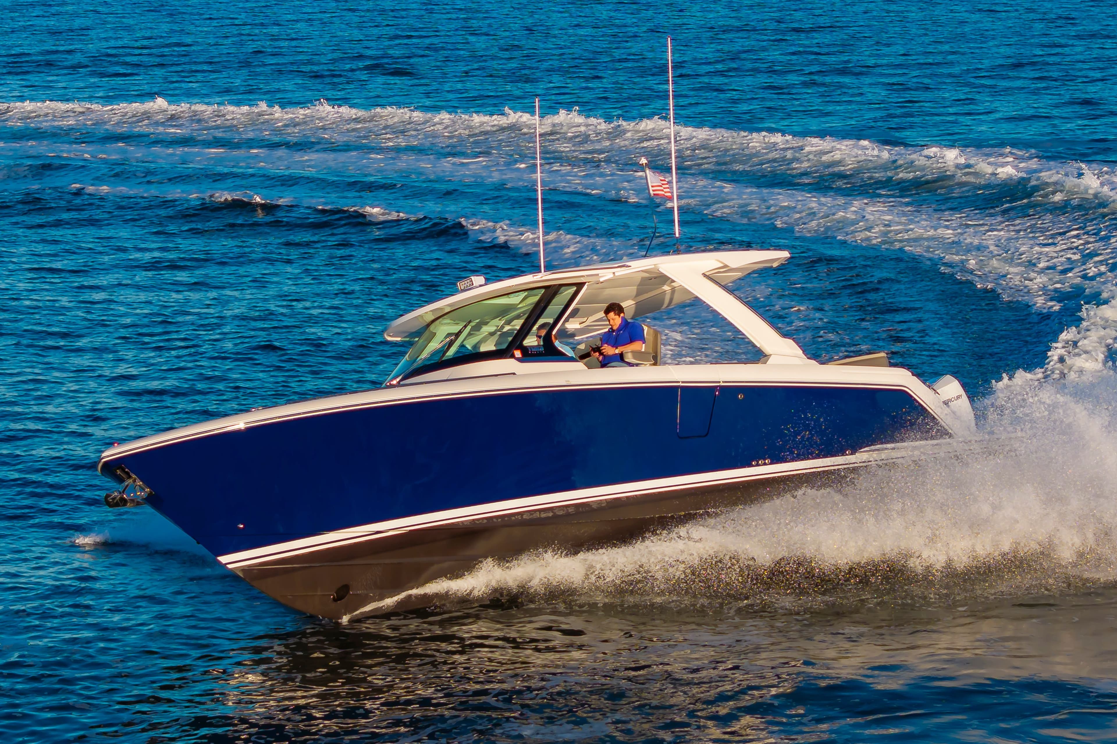 2023 Tiara Yachts 38 LS - 6