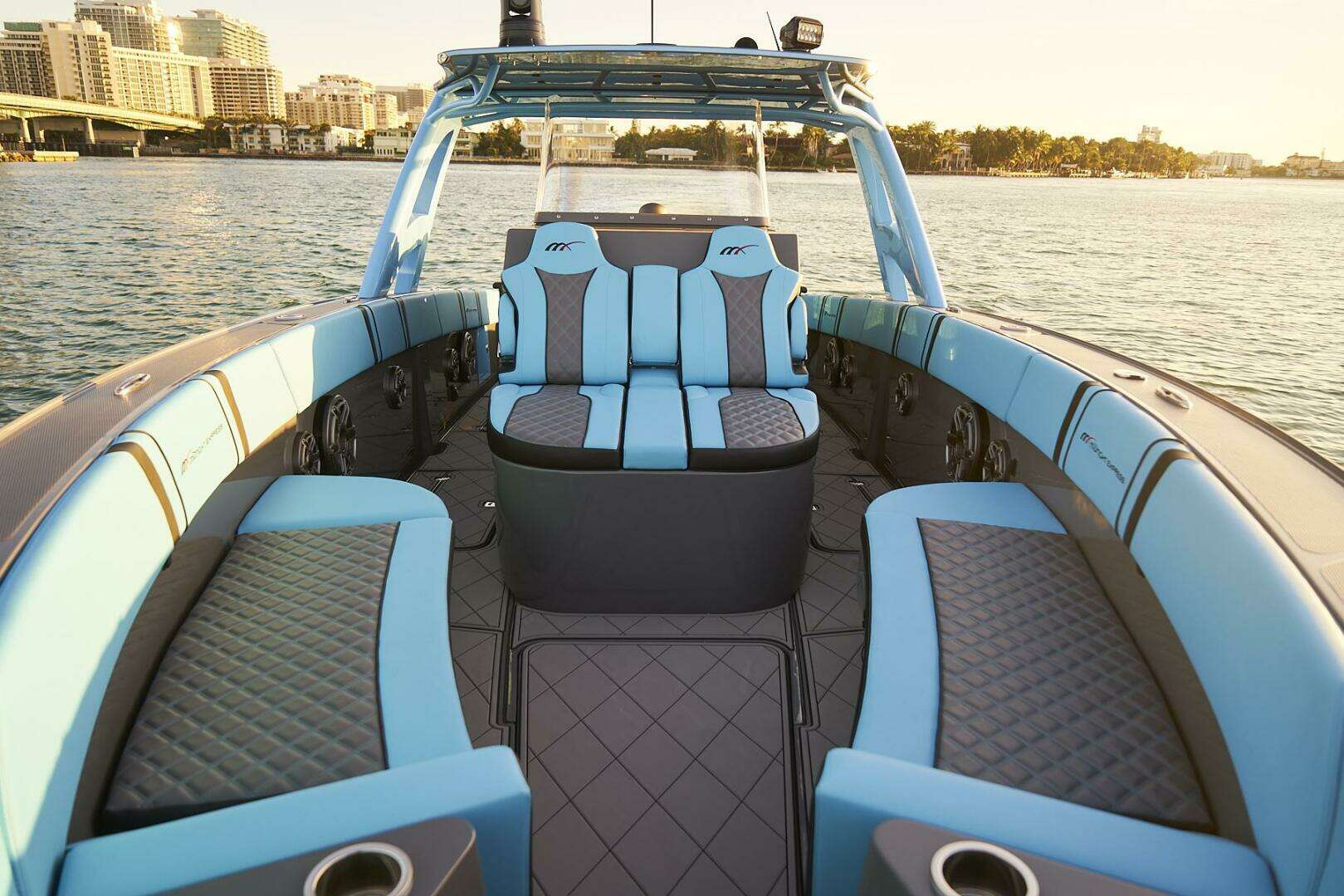 2021 Midnight Express 37 Open - Image 22