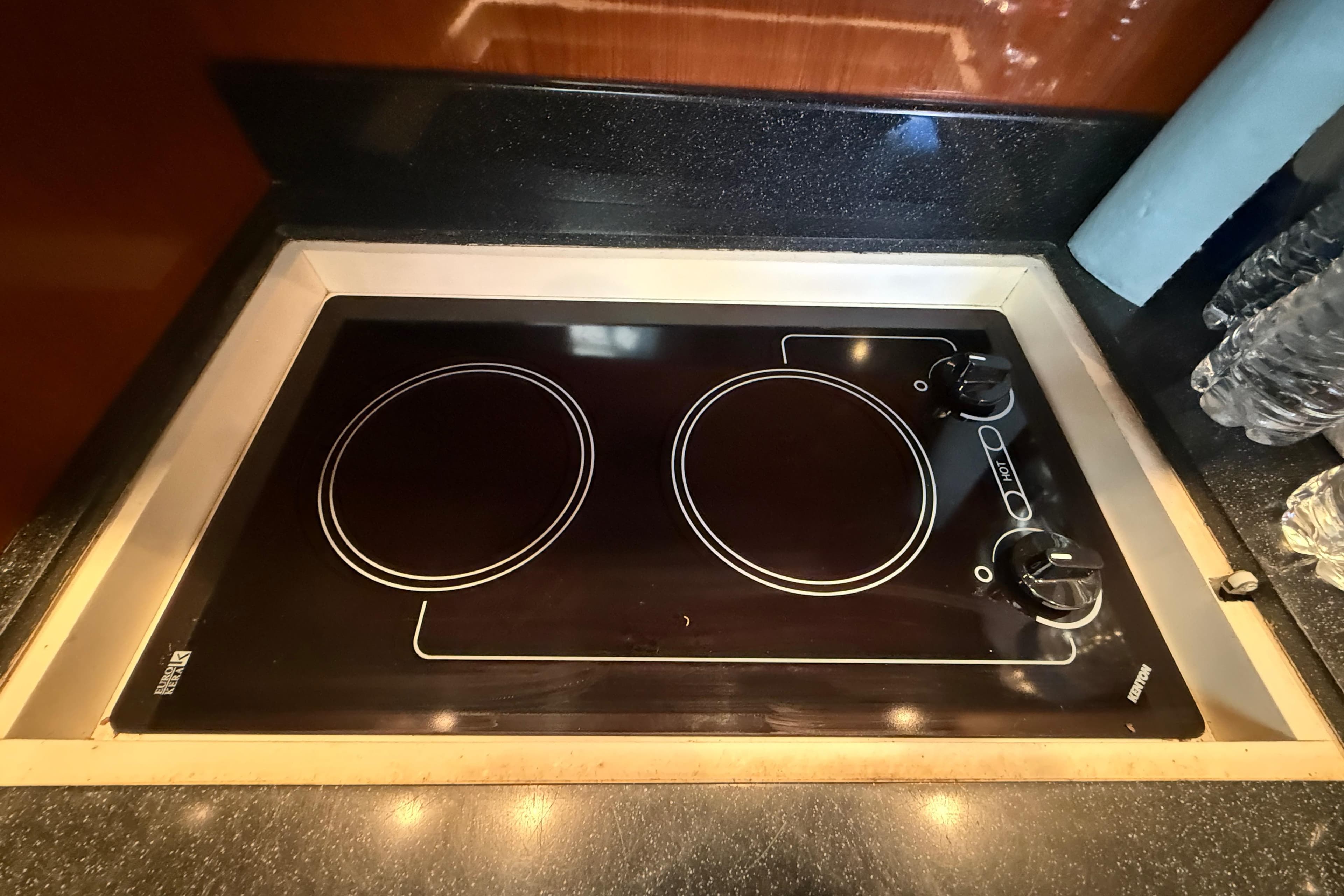 Built-in stovetop on 2005 Regal Commodore 3560 IO yacht kitchen.