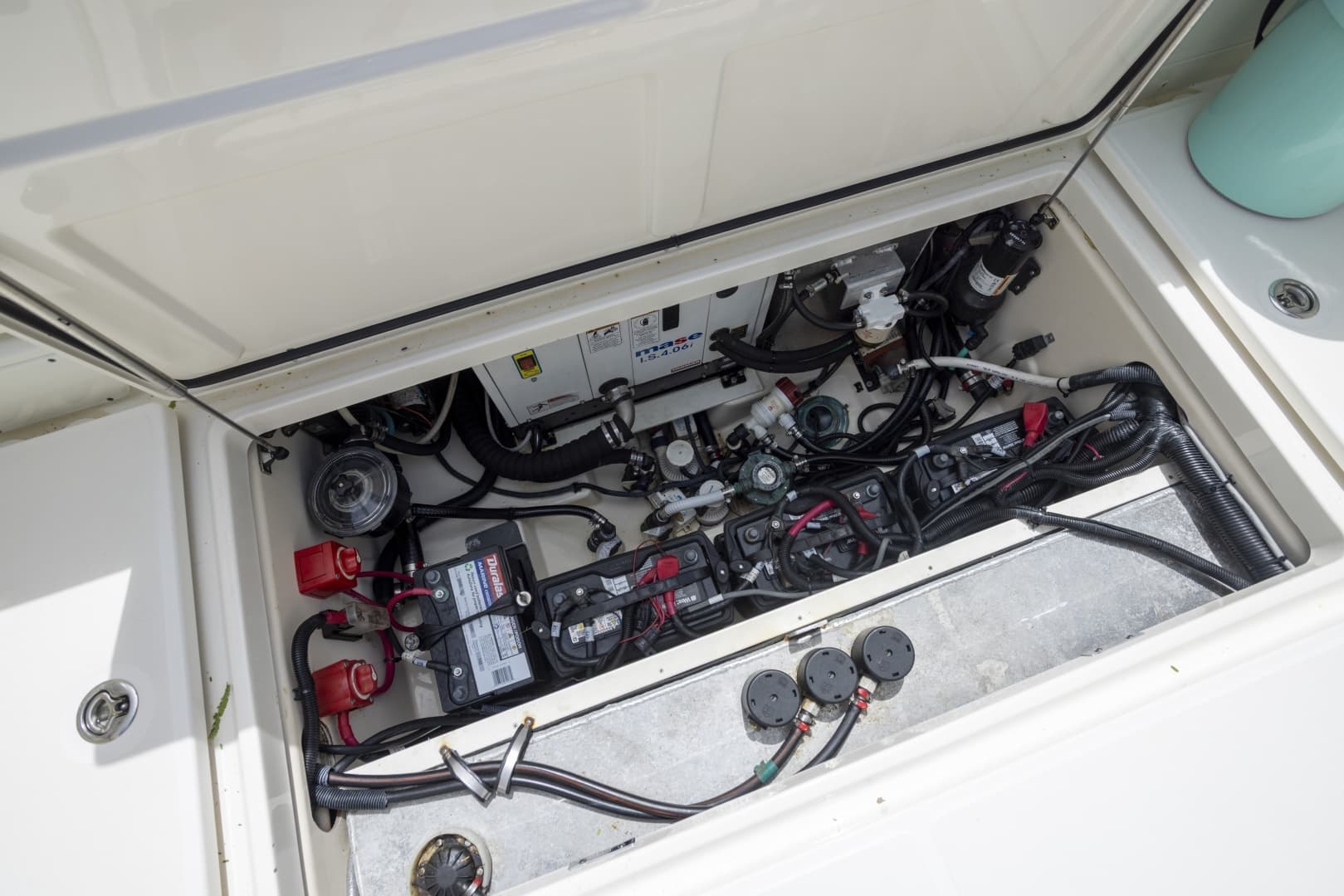 2014 Boston Whaler 315 Conquest - Image 13