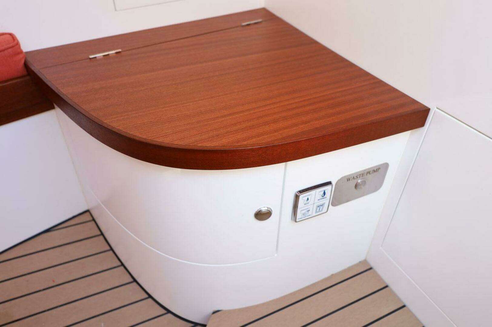 2024 Leonardo Yachts Eagle 44 - Image 30