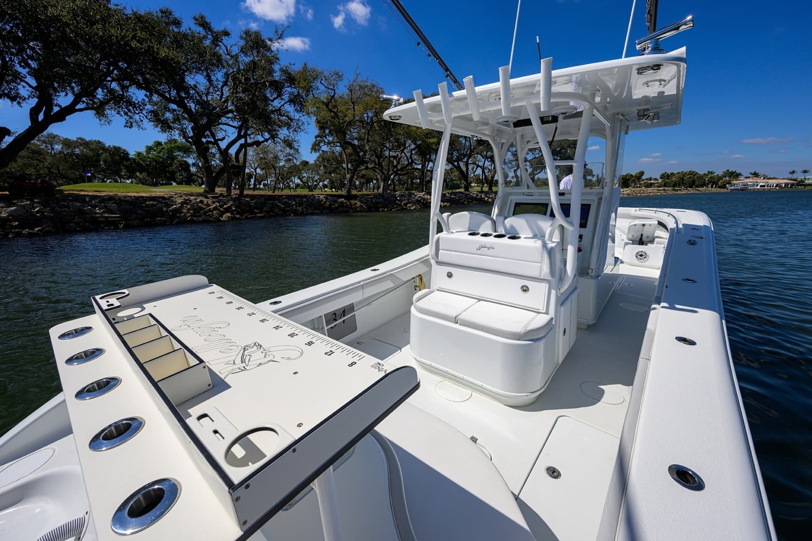 2023 Yellowfin 34 Offshore - Image 36