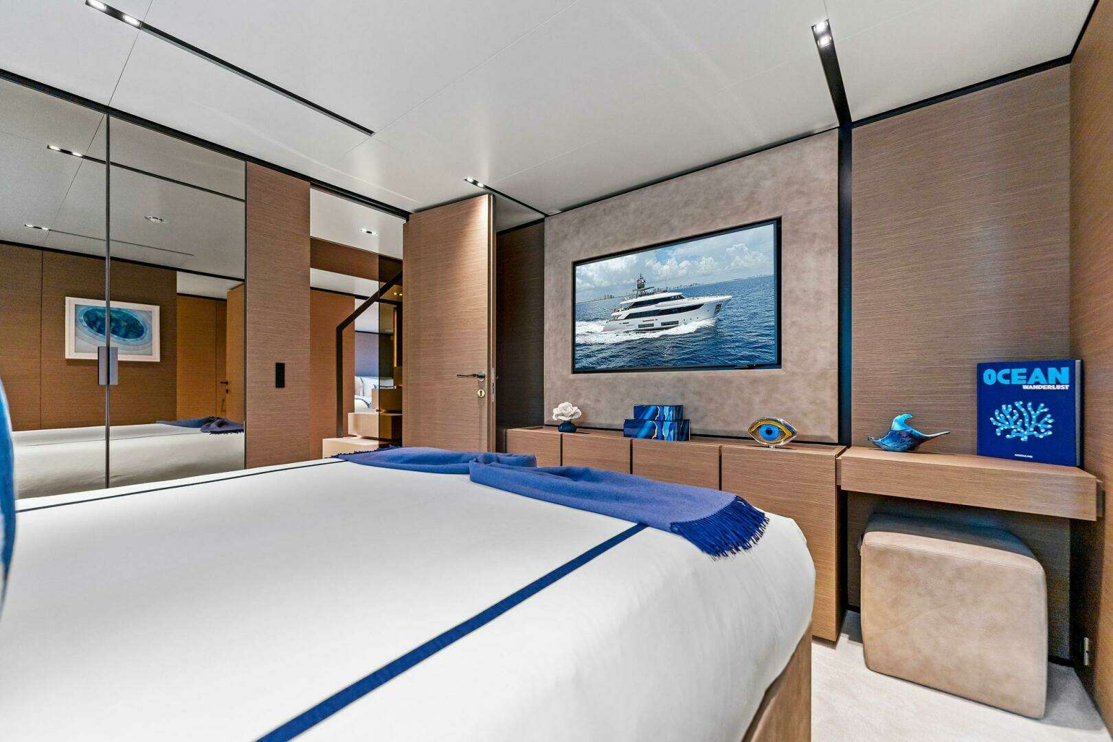 2024 Custom Line Navetta 33 - Image 86