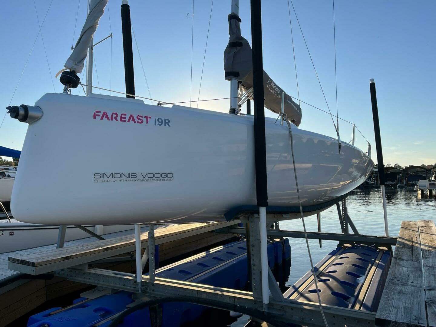 2020 FarEast 19R - Image 10