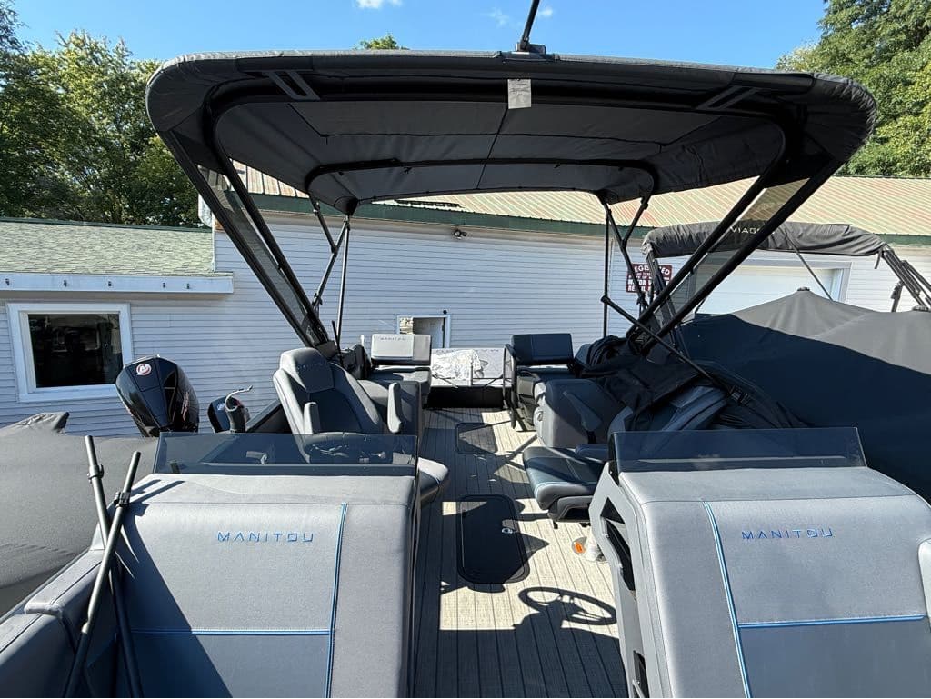 2025 Manitou Explore 24 Max Navigator - 12