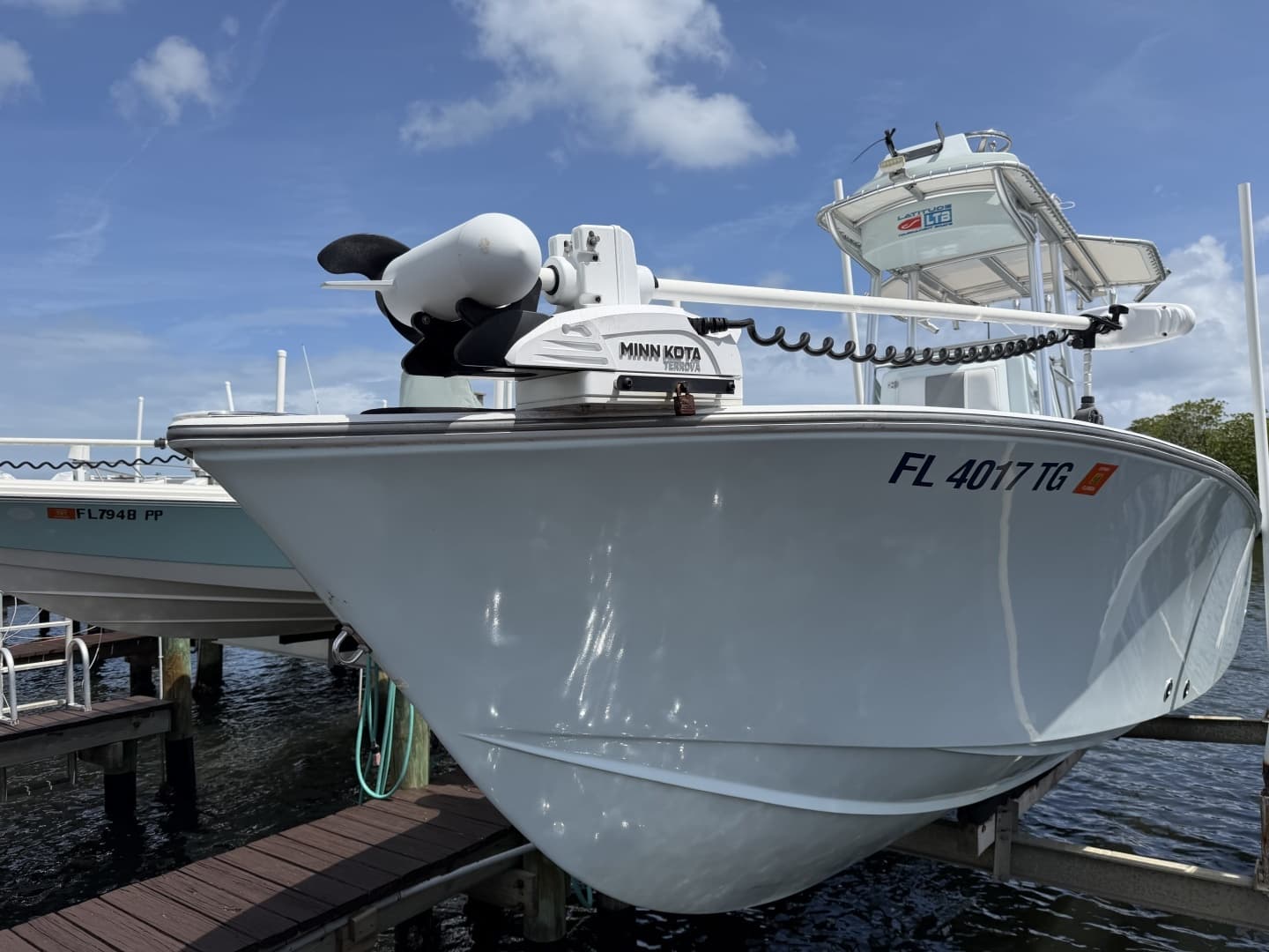 2022 Latitude Tournament Boats 25 Center Console - Image 2