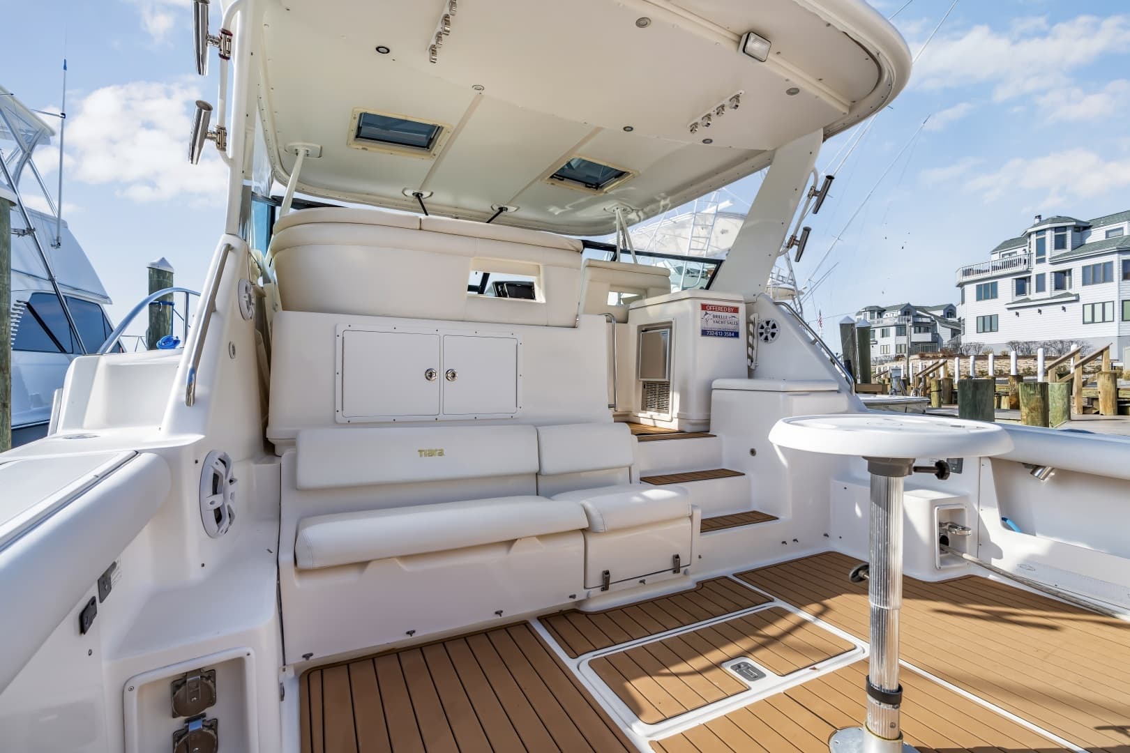 2002 Tiara Yachts 4100 Open - Image 15