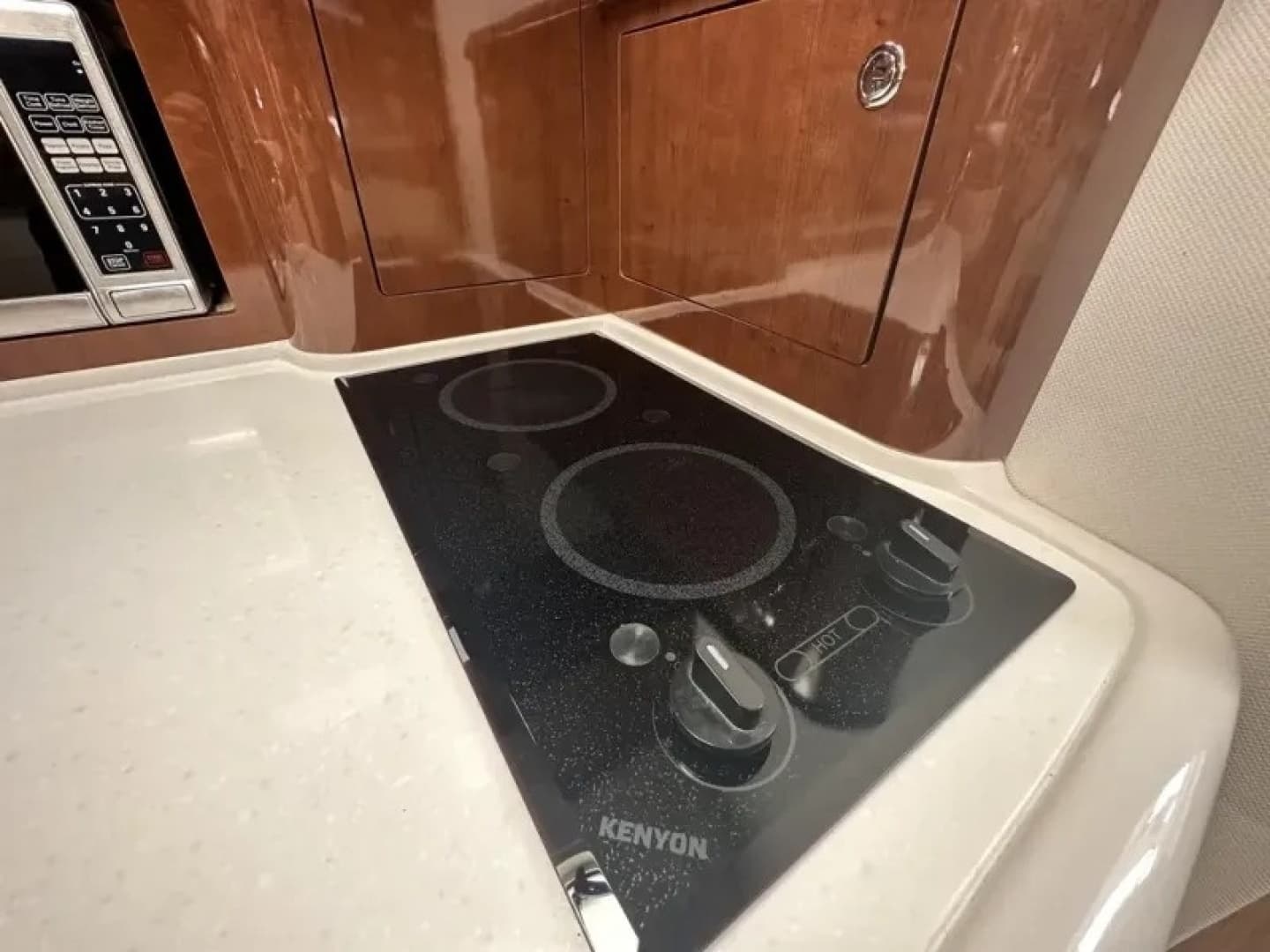 2015 Four Winns 375 Vista - Image 32