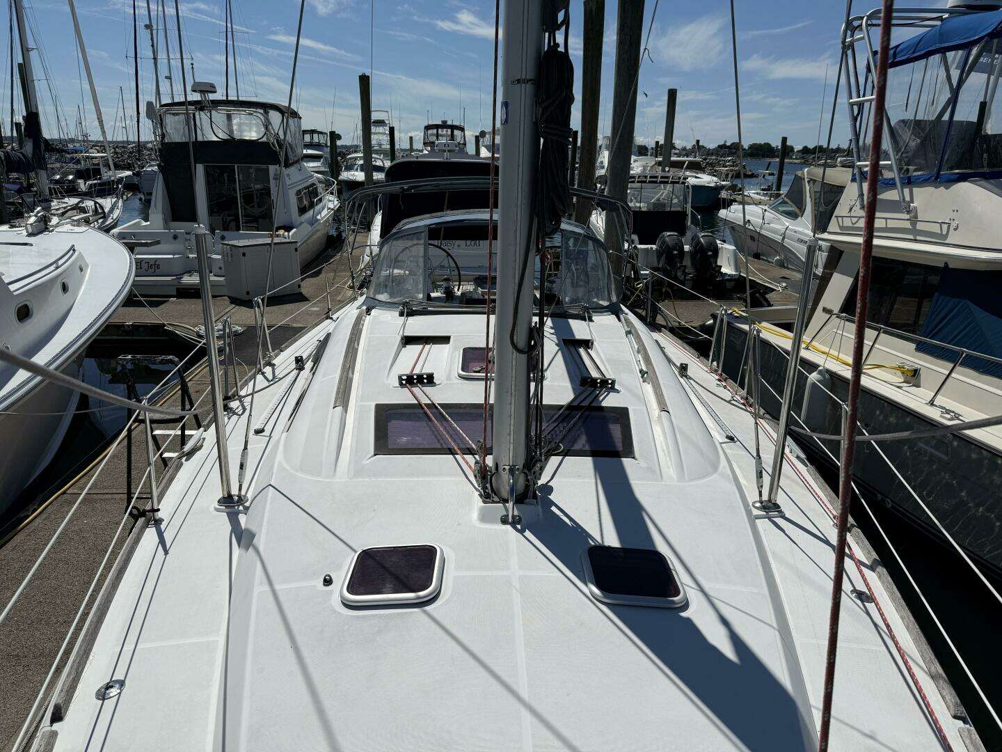 2010 Beneteau Oceanis 43 - Image 12