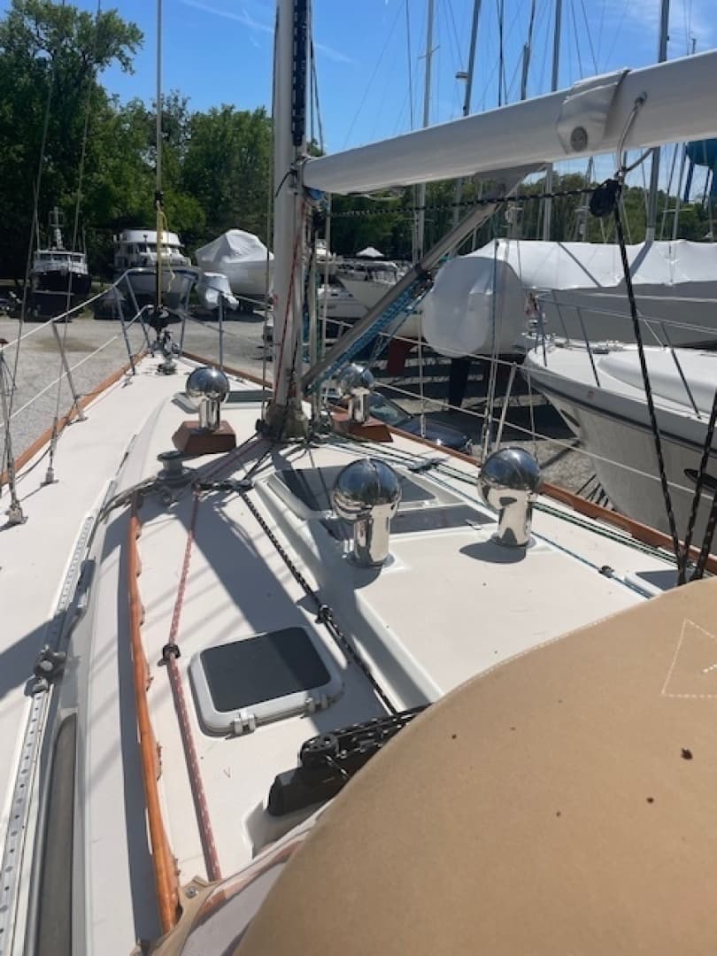 1993 Sabre 38 MK II - Image 23