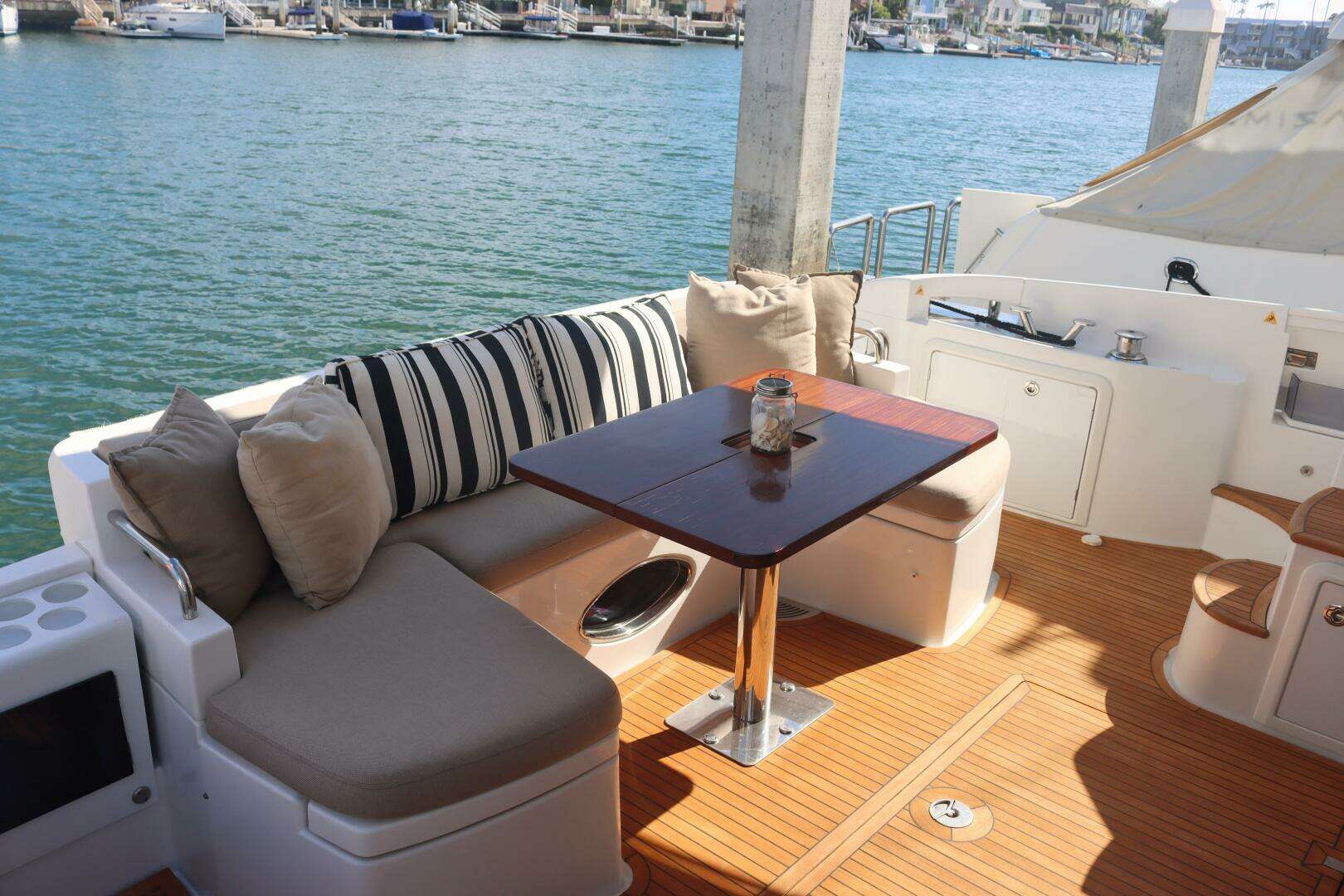 2015 Azimut 54 Fly - Image 8