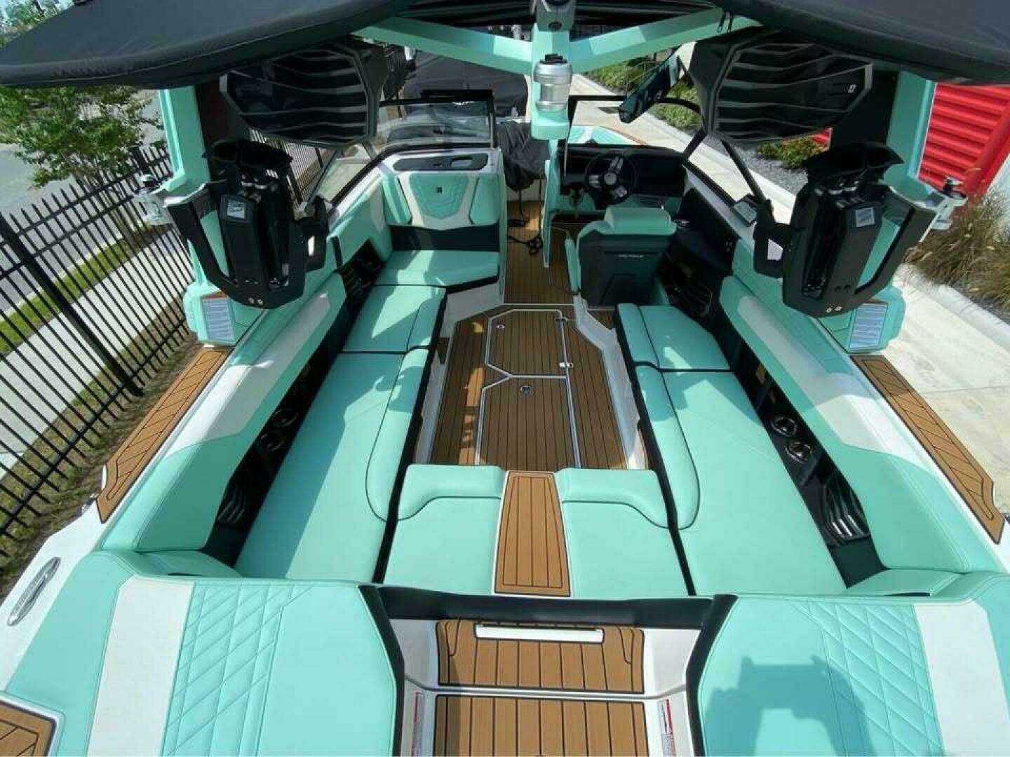 2024 Nautique Super Air G23 - Image 6