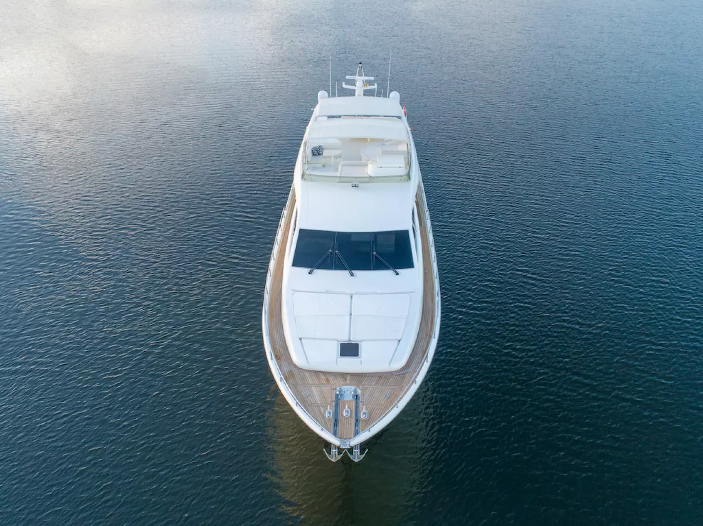 2005 Ferretti Yachts 76 - Image 8
