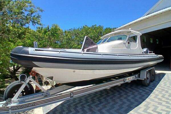 2002 Protector 28 Targa - Image 1