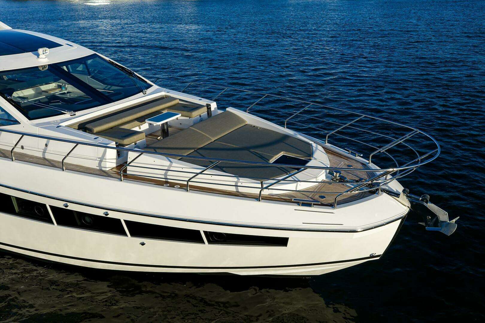 2019 Azimut S7 - Image 13