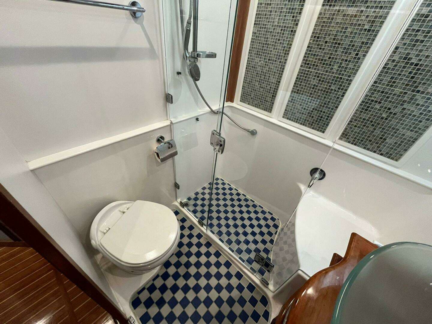 2013 Sabre 48 Salon Express - Image 51