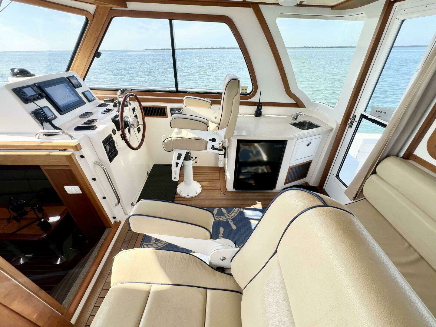 2006 Sabre 38 Hard Top Express - Image 20