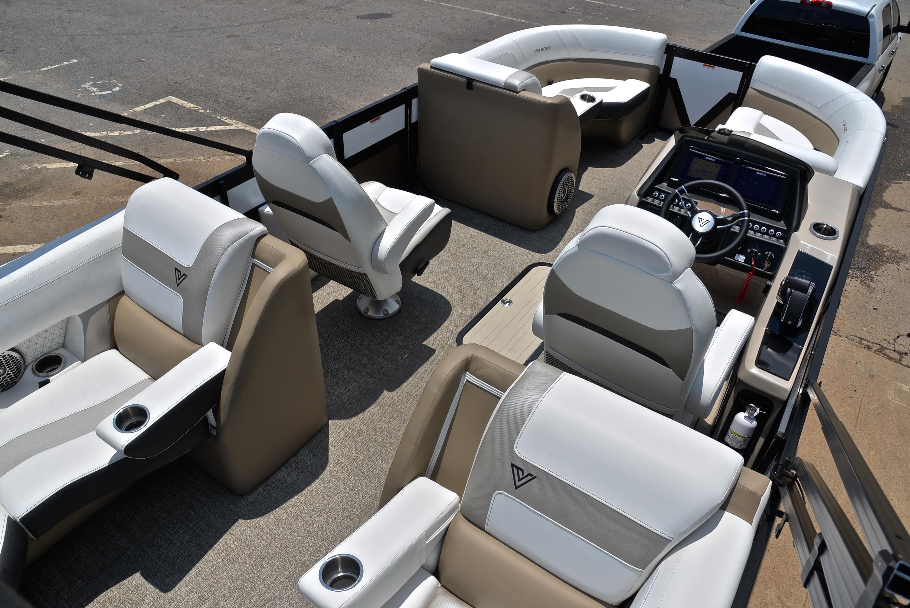 2023 Viaggio Diamante 23 U Platinum boat interior with luxurious seating and modern dashboard.
