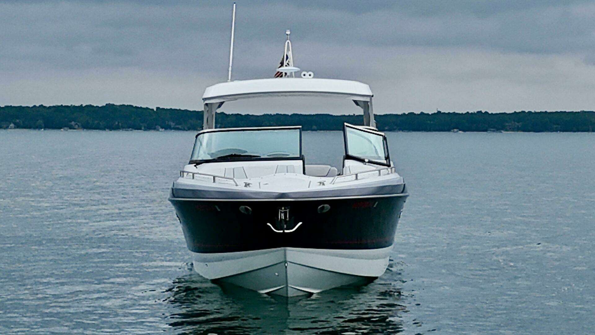 2024 Formula 350 Crossover Bowrider - Image 10