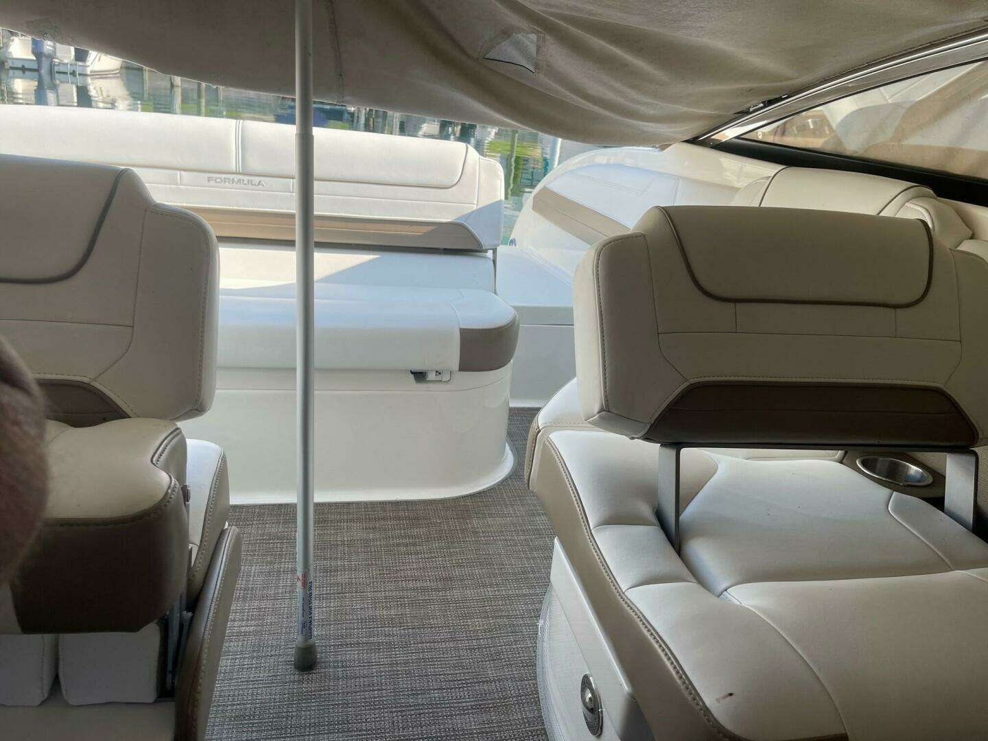2014 Formula 240 Bow Rider - Image 16