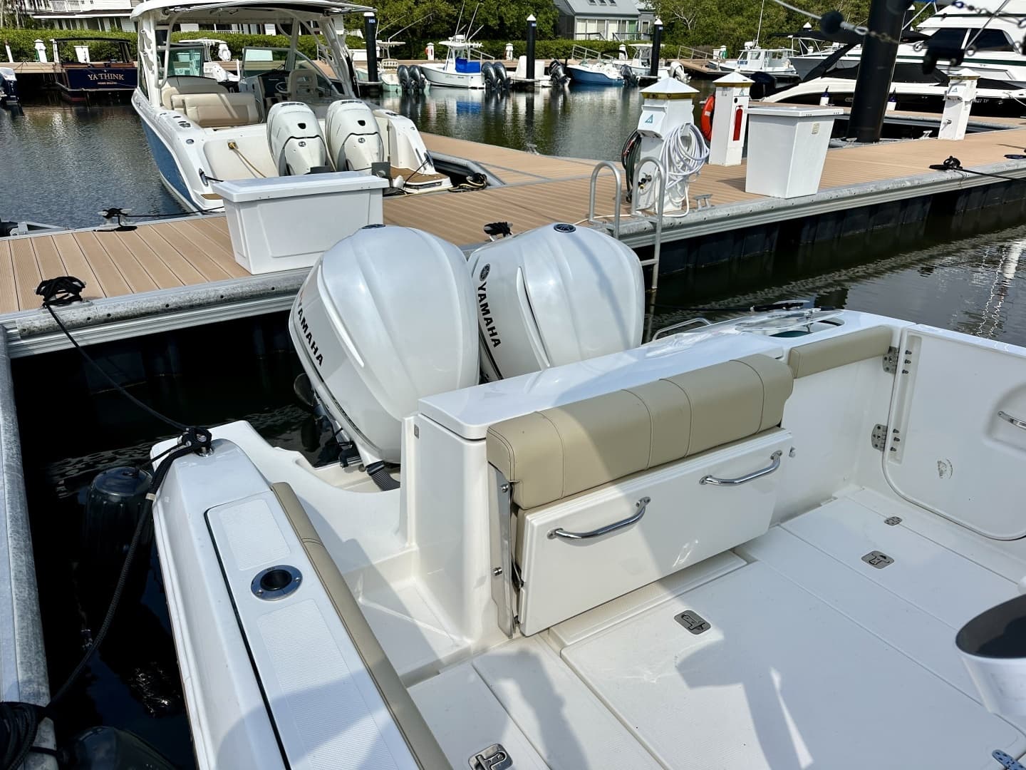 2019 Pursuit S288 CC - Image 28