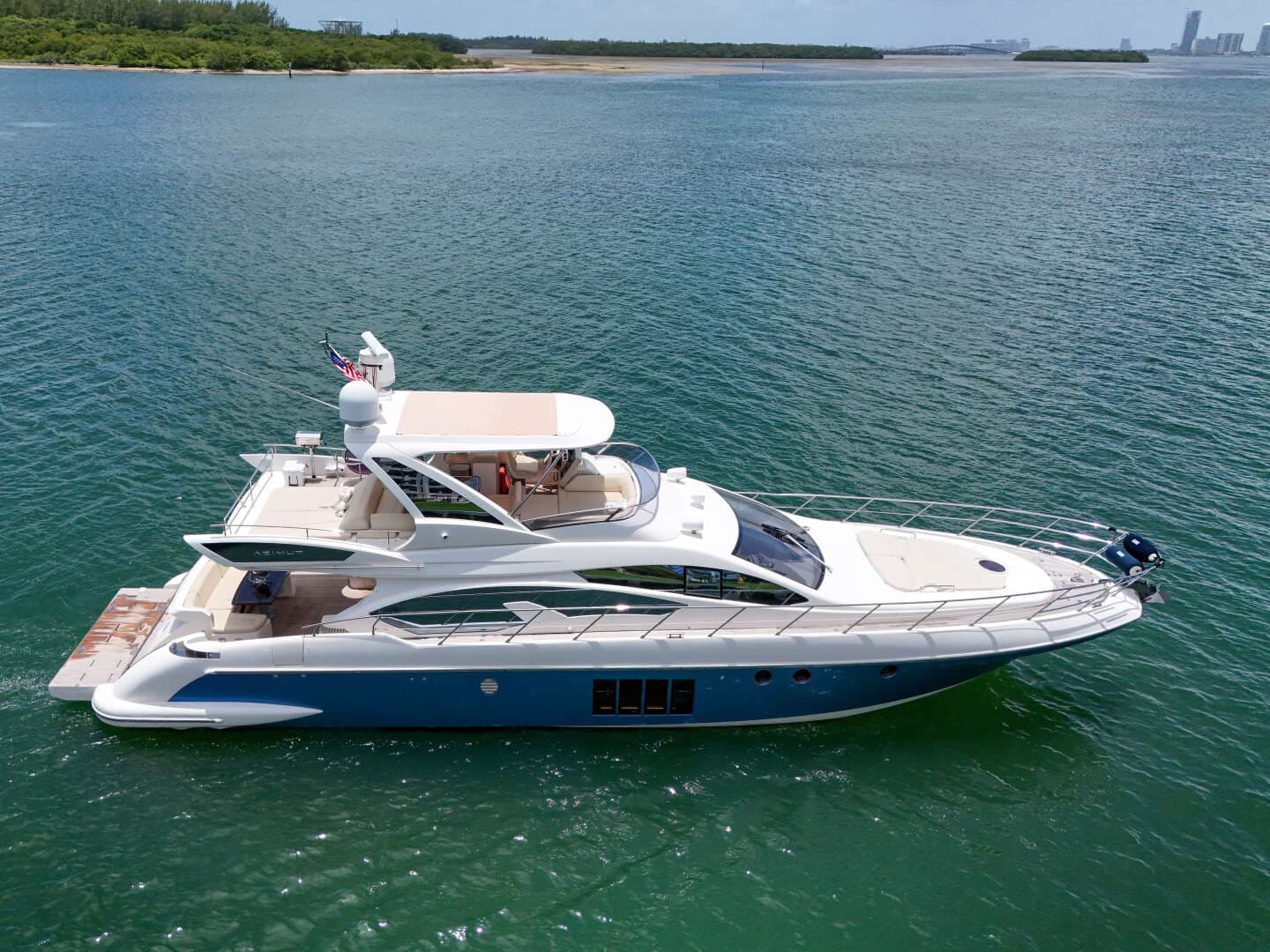 2012 Azimut 64 FLY - Image 10