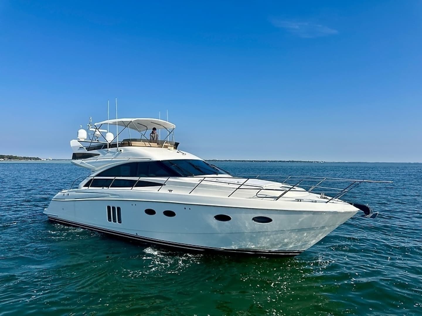 2009 Princess F54 flybridge - Image 3