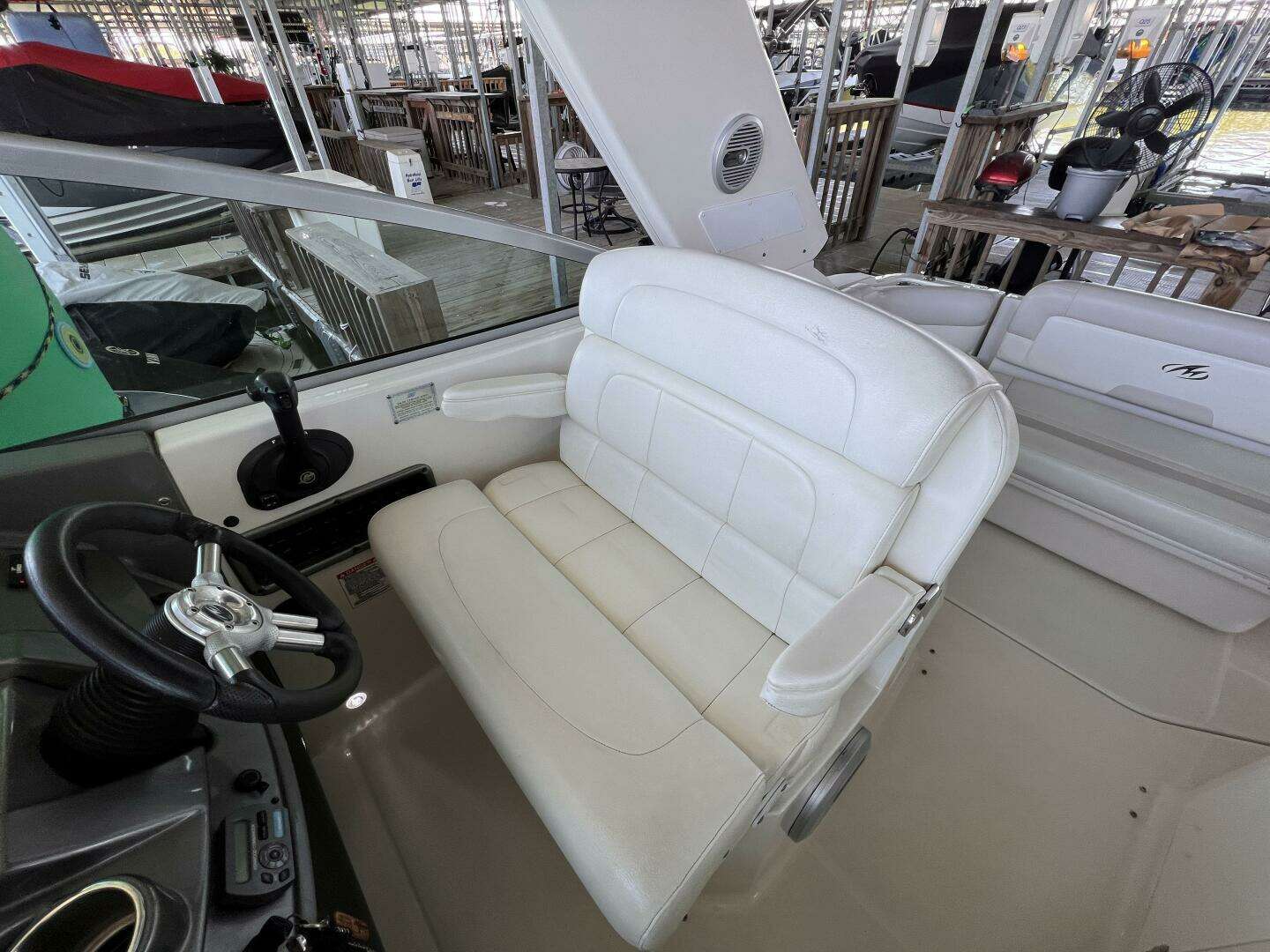 2009 Monterey 280 SC - Image 34