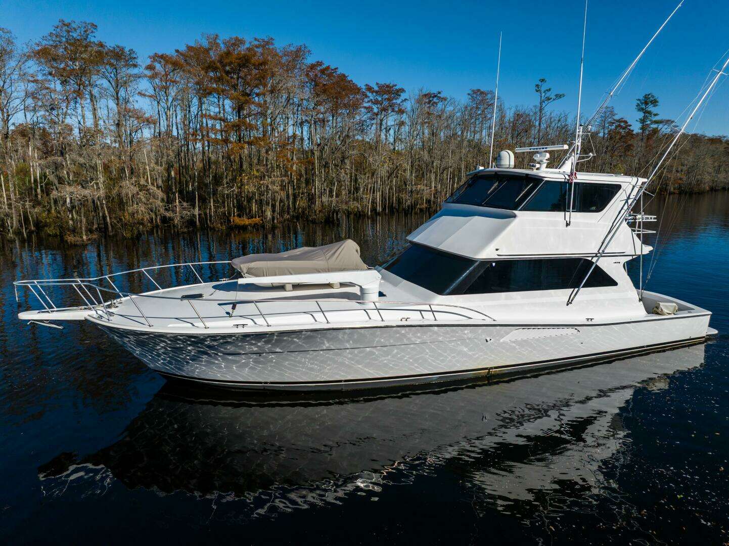 1999 Viking 58 Enclosed Flybridge - Image 2