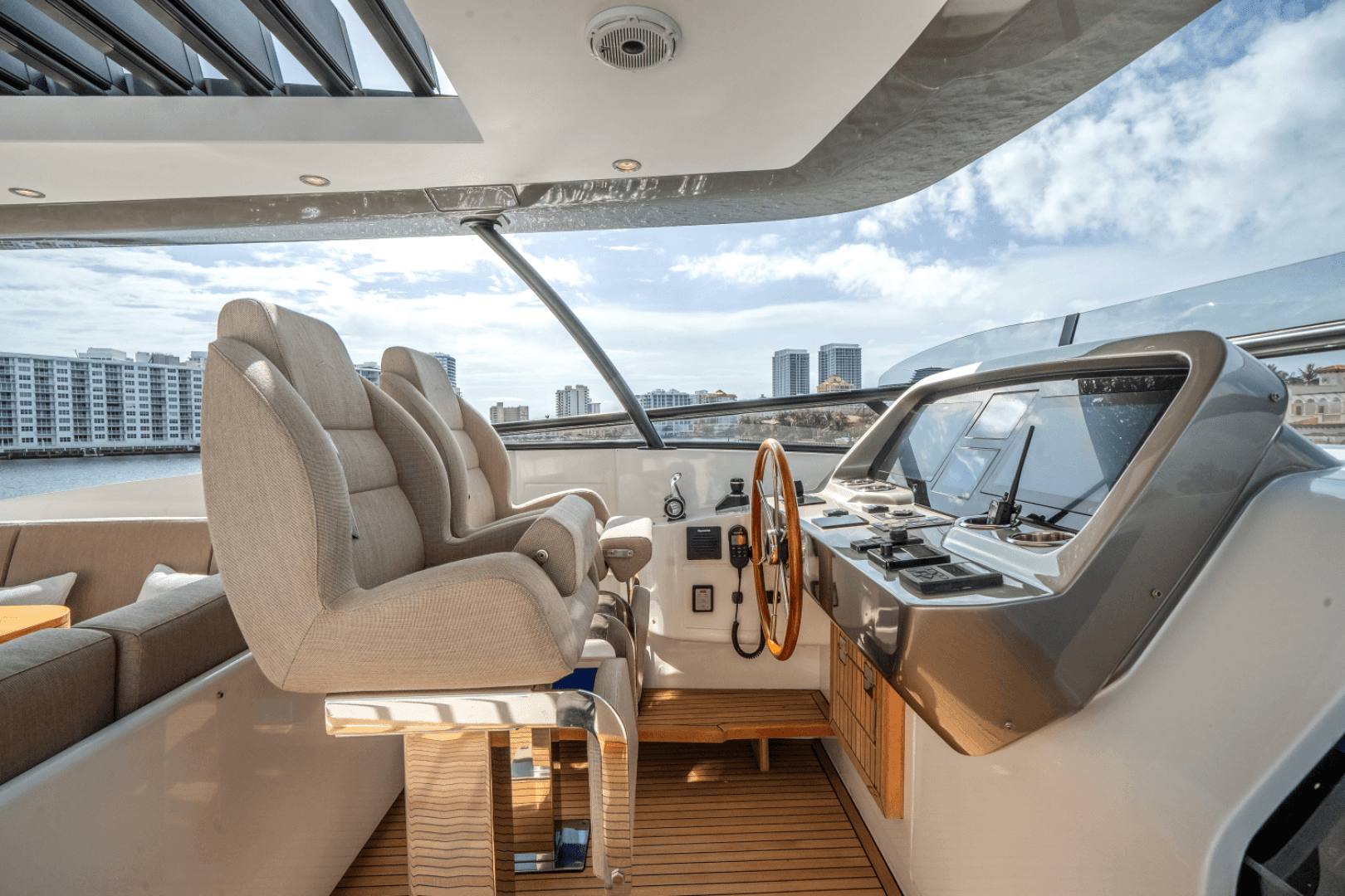 2026 Azimut Magellano 25M - Image 98