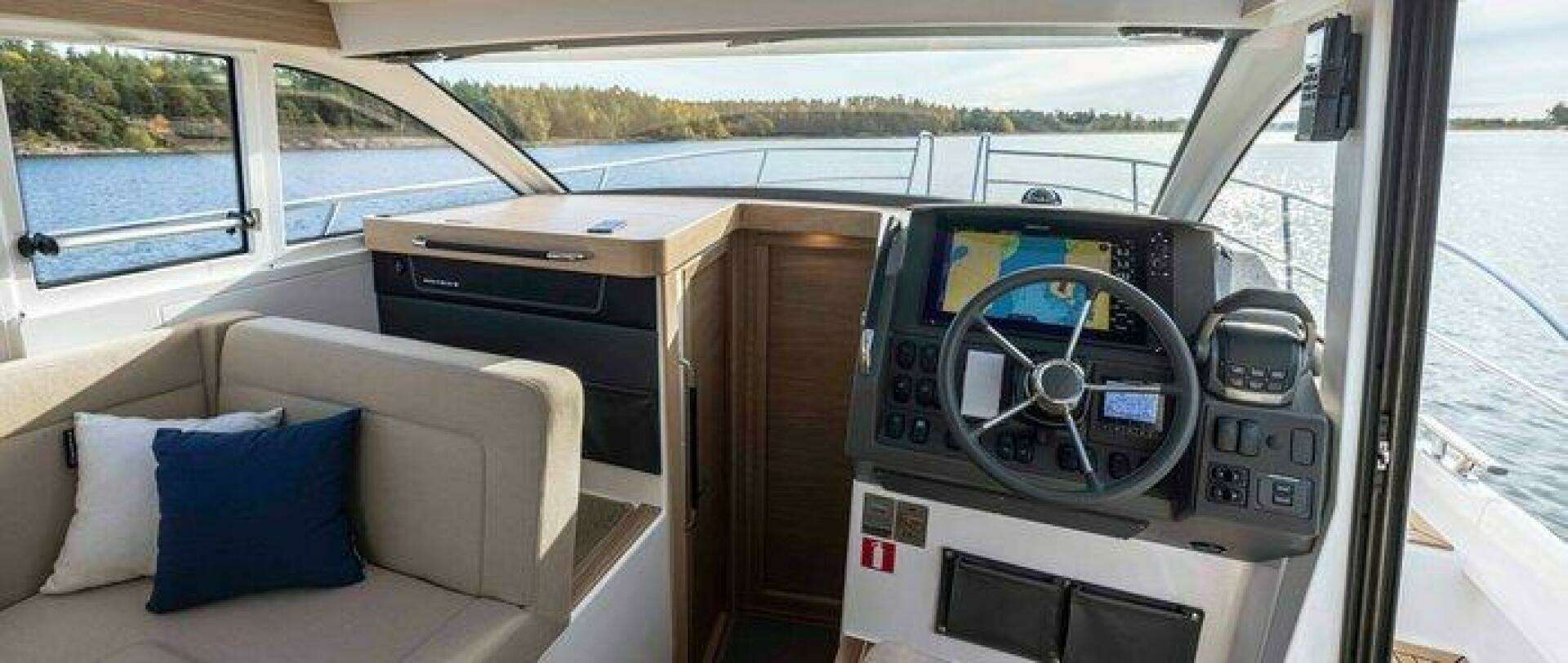 2026 Nimbus 365 Coupe - Image 7