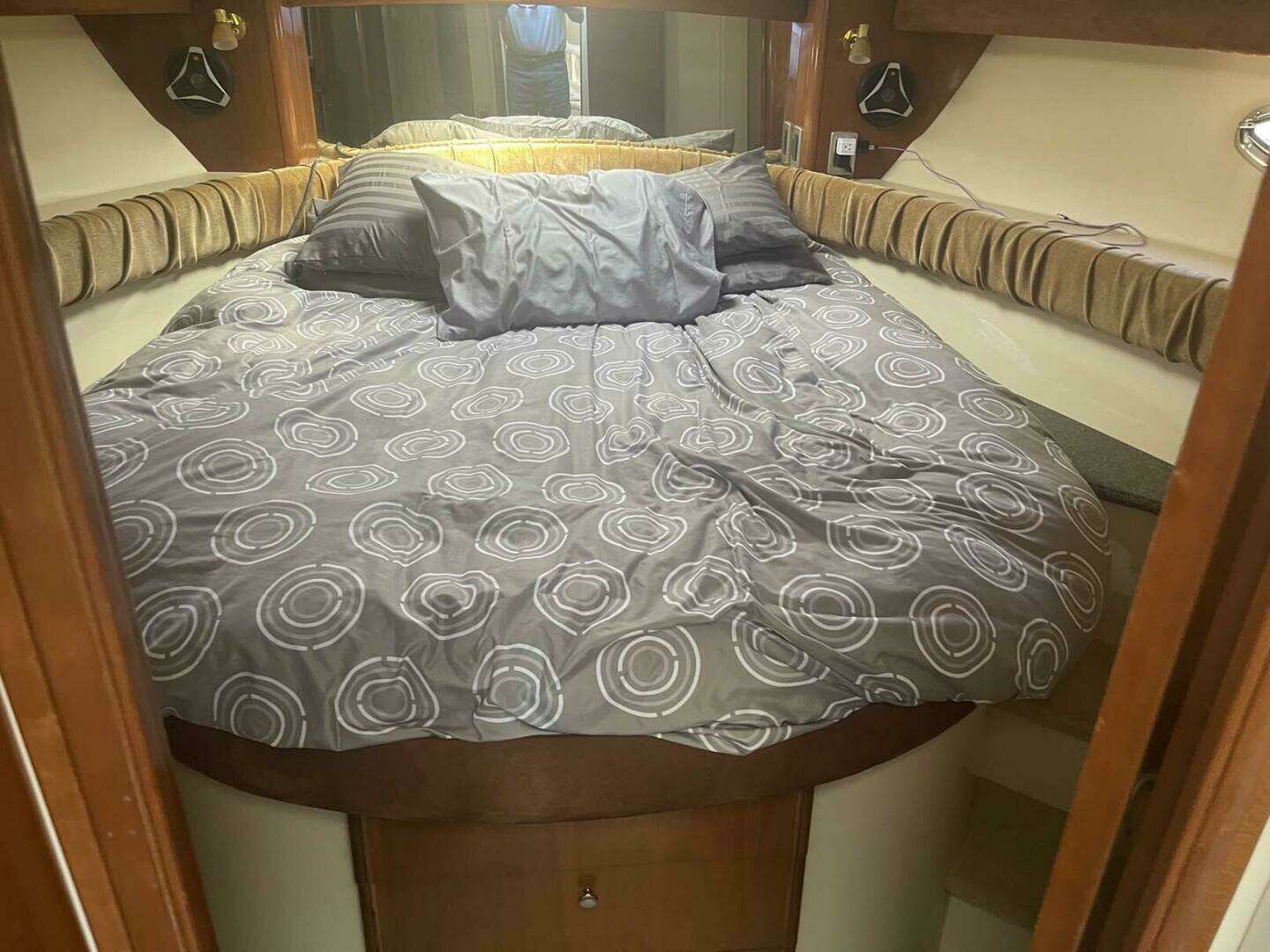 2006 Meridian 411 Sedan - Image 36