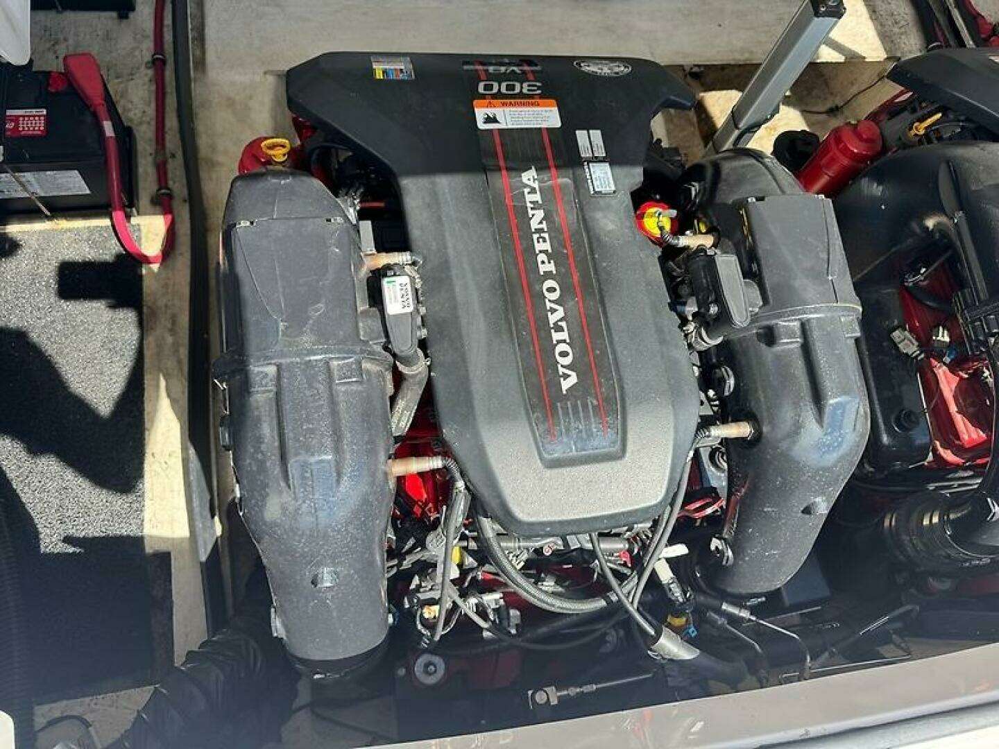 2013 Regal 3200 Bowrider - Image 21