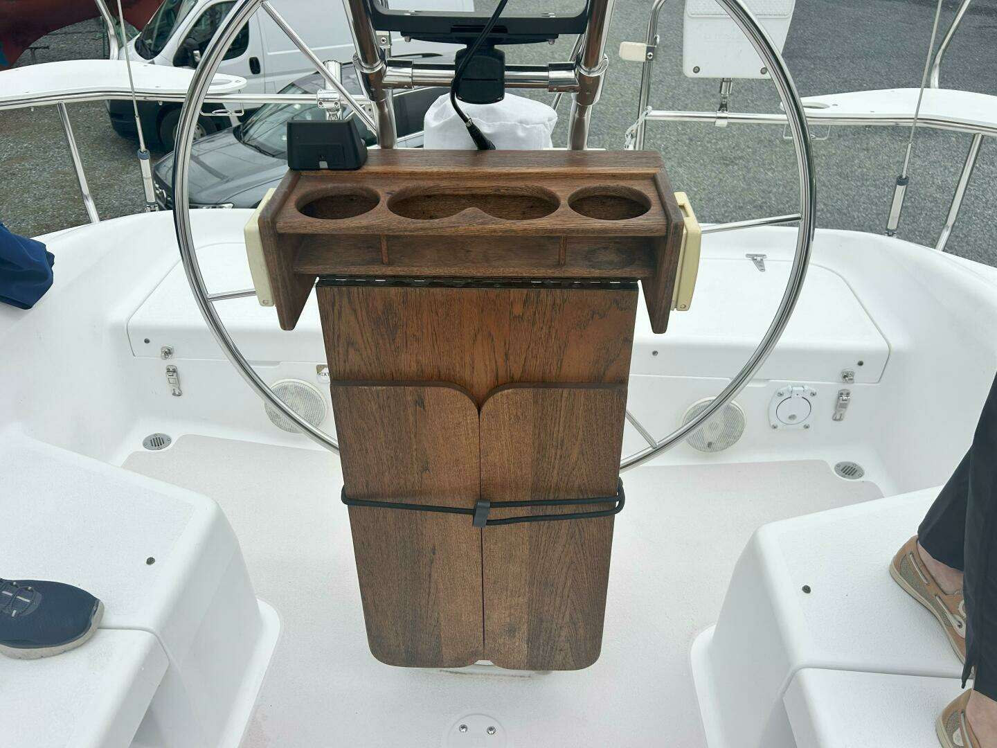 1999 Catalina 380 - Image 6