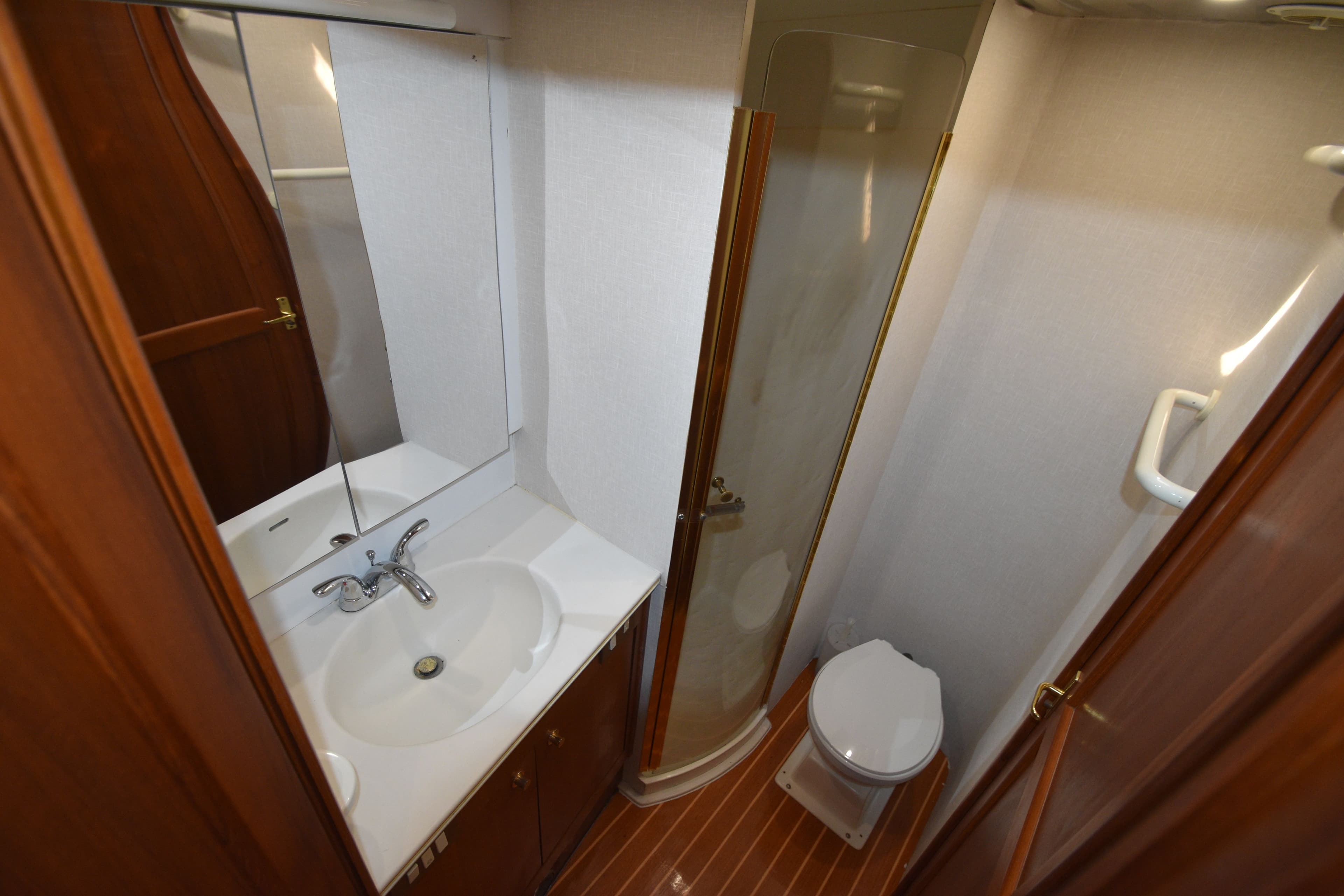 1997 Ocean Yachts 48 CONVERTIBLE - 43