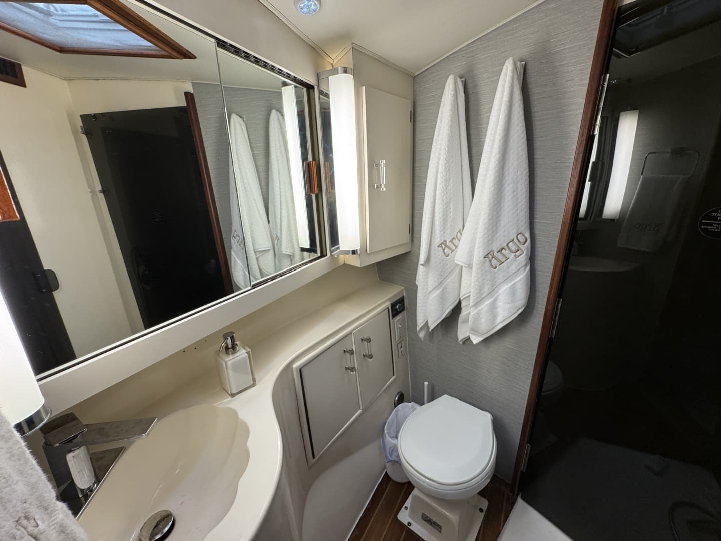 1988 Ocean Yachts 44 SS - Image 30