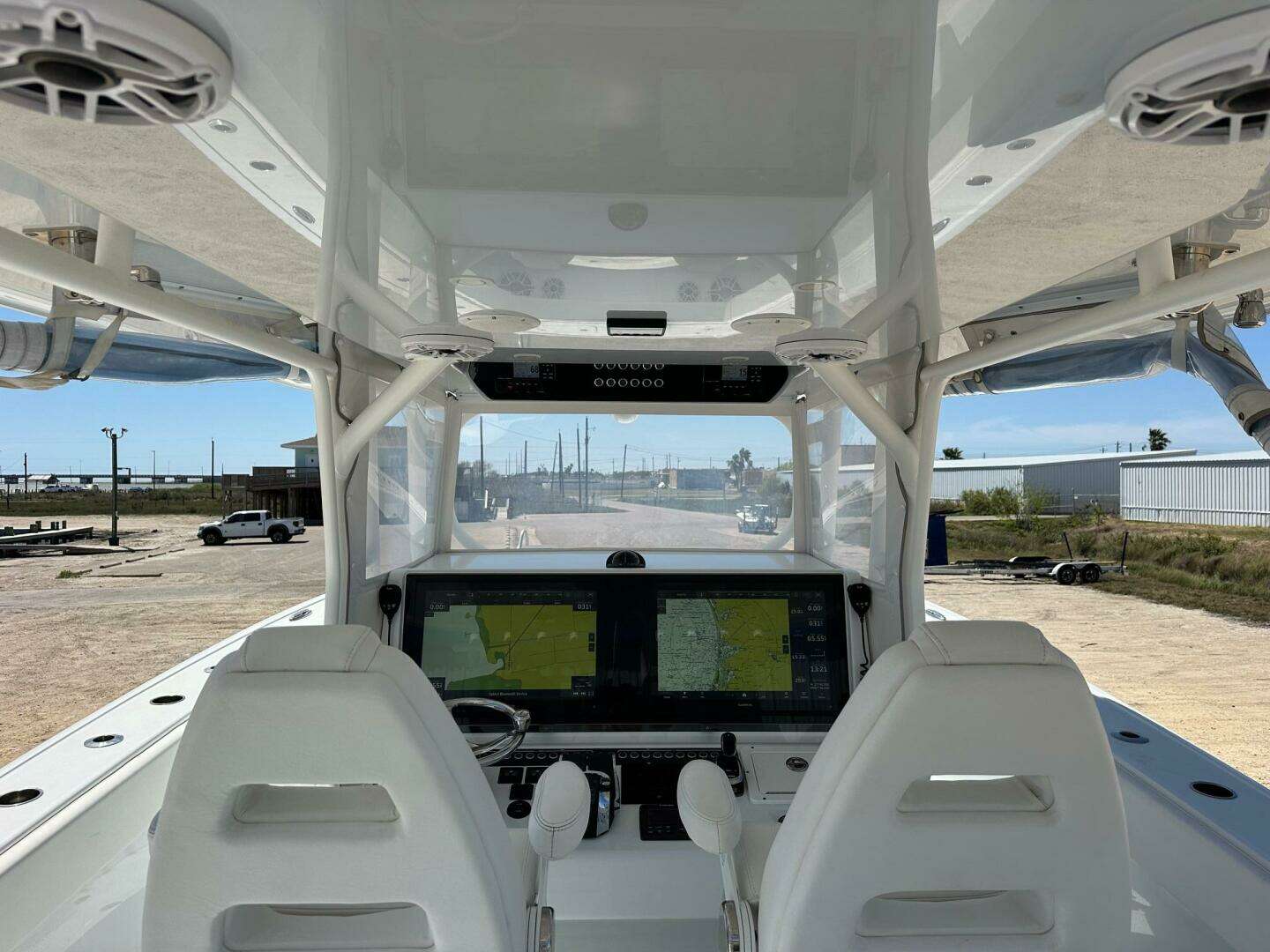2022 Freeman 42LR - Image 12