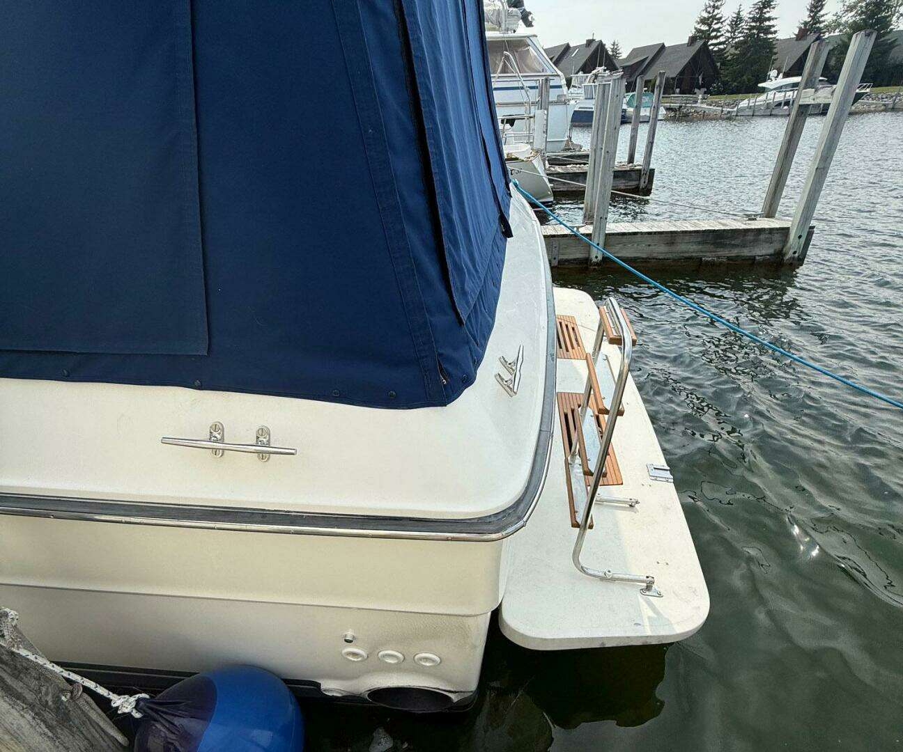 1989 Sea Ray 460 Express Cruiser - Image 7