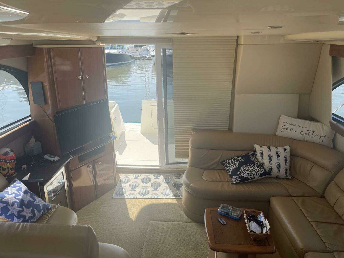 2006 Meridian 411 Sedan - Image 13