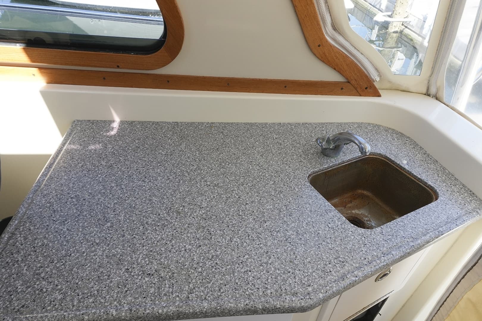 2006 Sabre 38 Hard Top Express - Image 13
