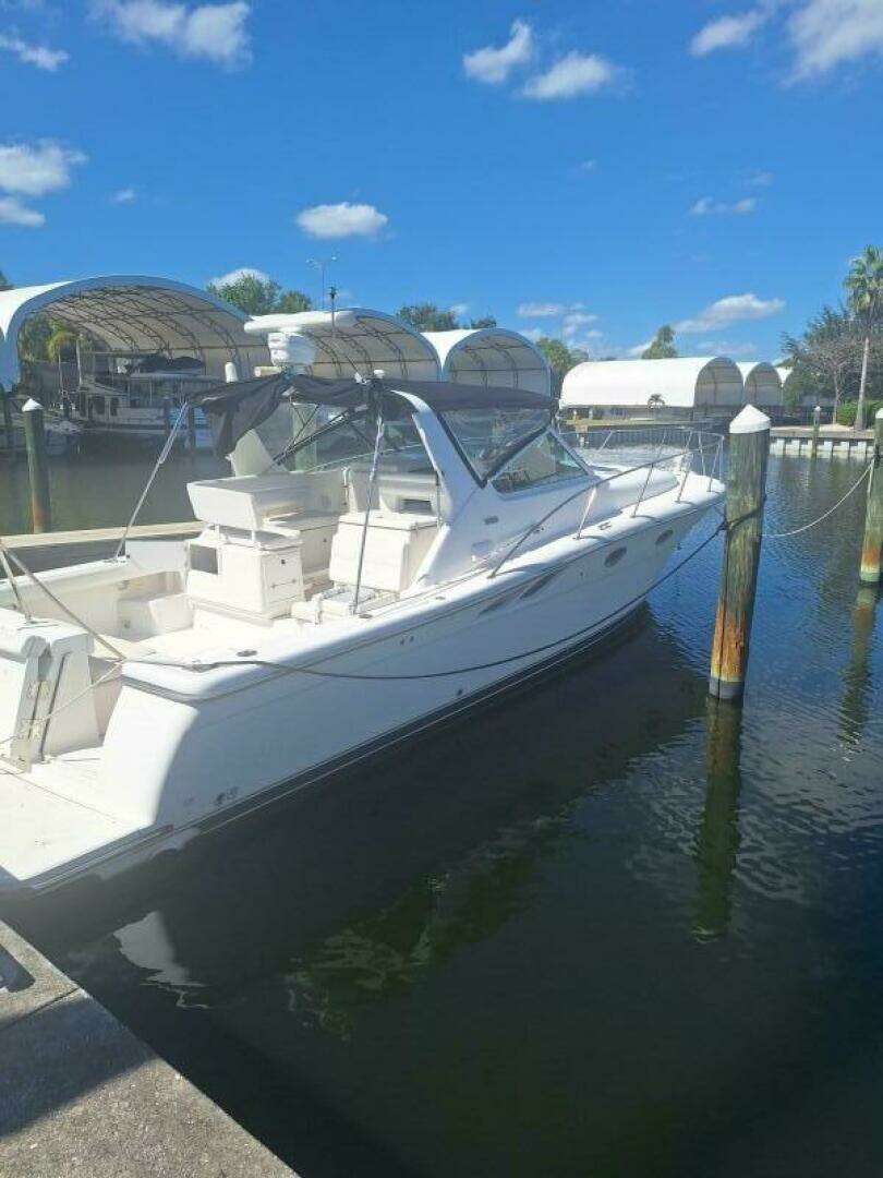 2002 Tiara Yachts 3500 Open - Image 3