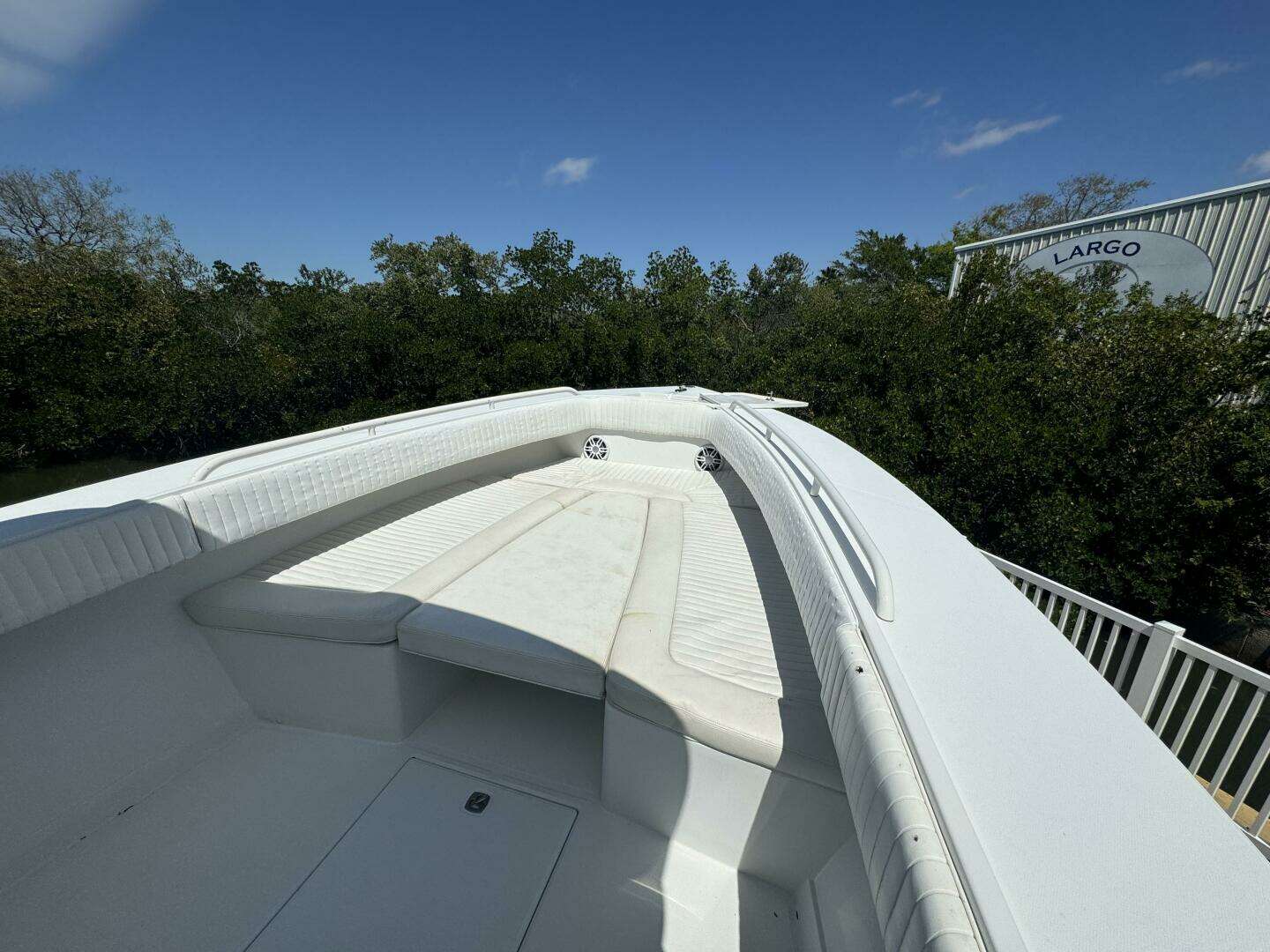 2006 Jupiter 31 CC Forward Seating - Image 32