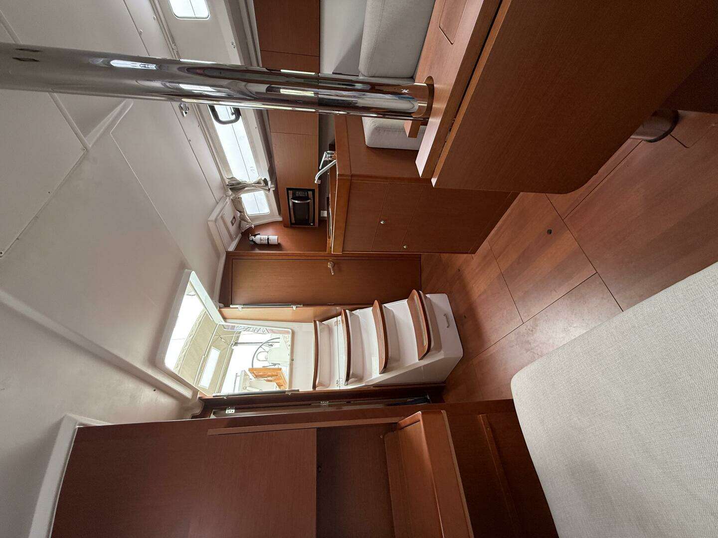 2018 Beneteau Oceanis 35.1 - Image 8