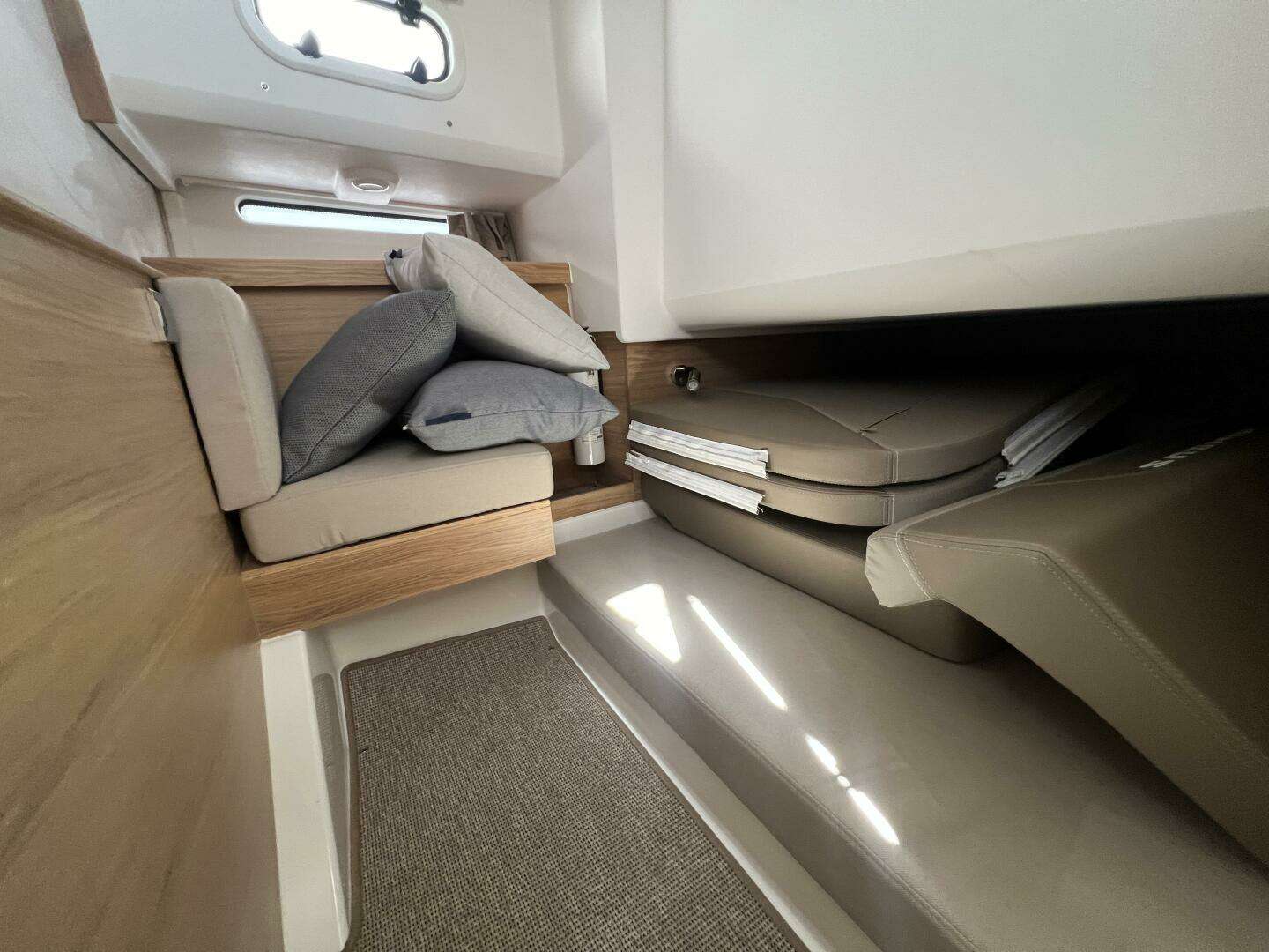 2024 Nimbus T11 - Image 20